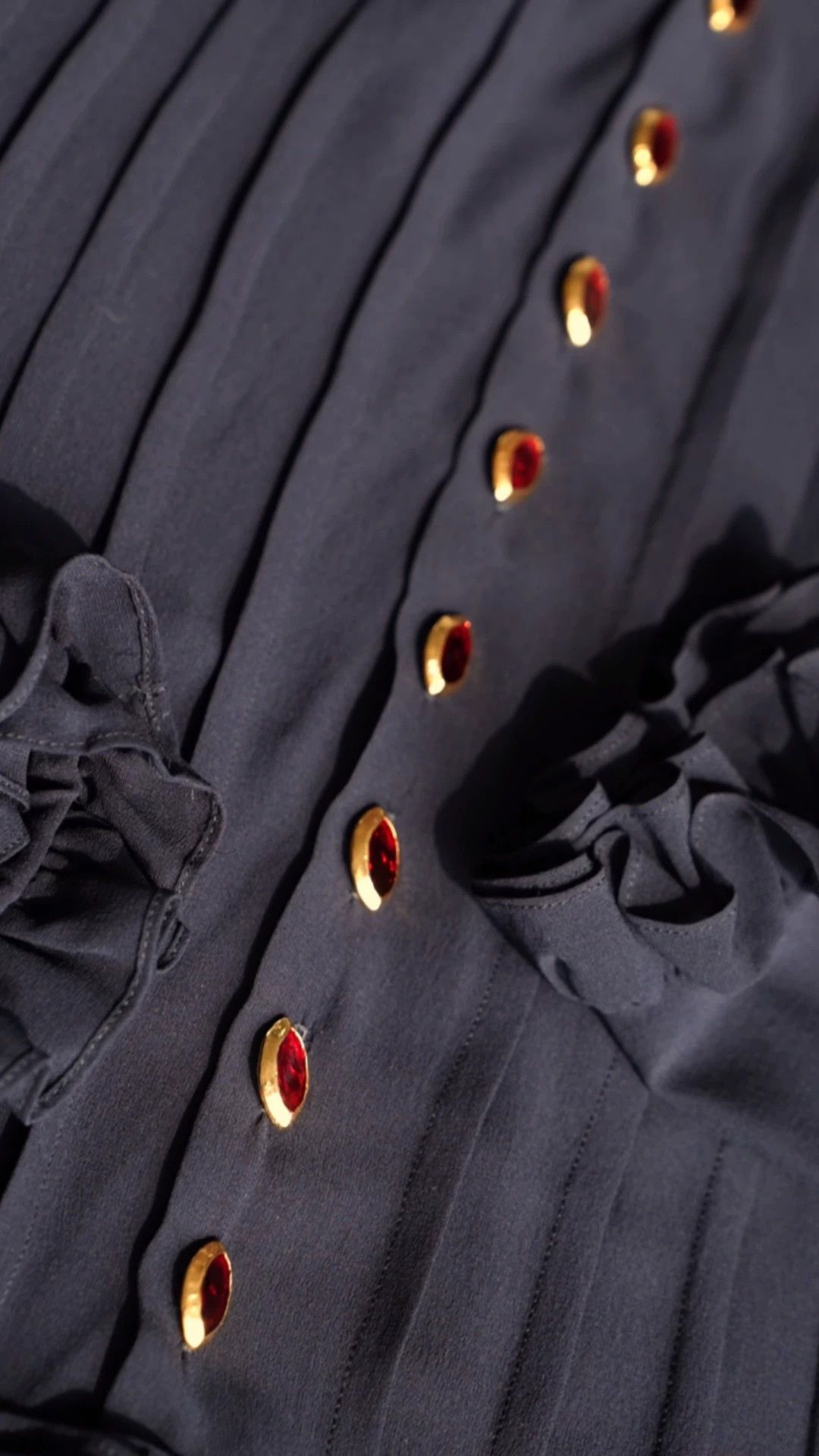 Yves Saint Laurent YSL Rive Gauche 90s Silk Pleated Skirt France FR38 Size 26" / US 2 / IT 38 - 1 Thumbnail