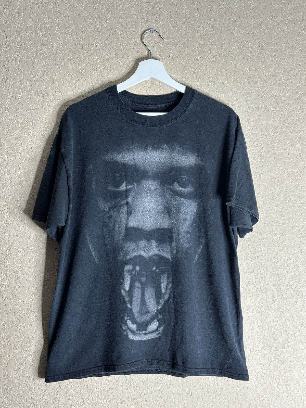 VINTAGE WATCH THE THRONE JAY-Z HANES TOUR TEE
