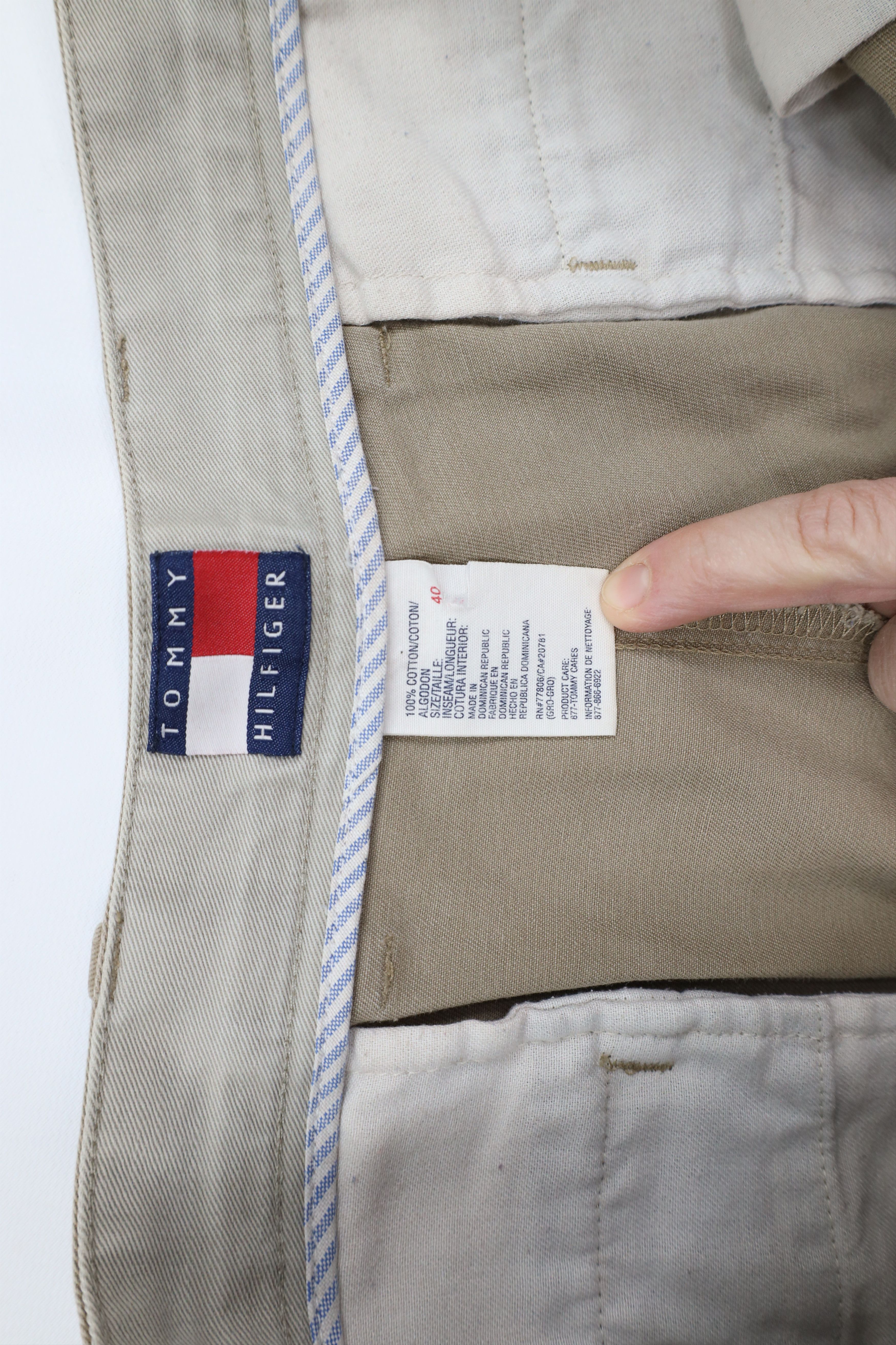 Tommy Hilfiger × Vintage Vintage 90s Tommy Hilfiger Pleated Wide Leg Chino Pants Size US 40 / EU 56 - 8 Thumbnail
