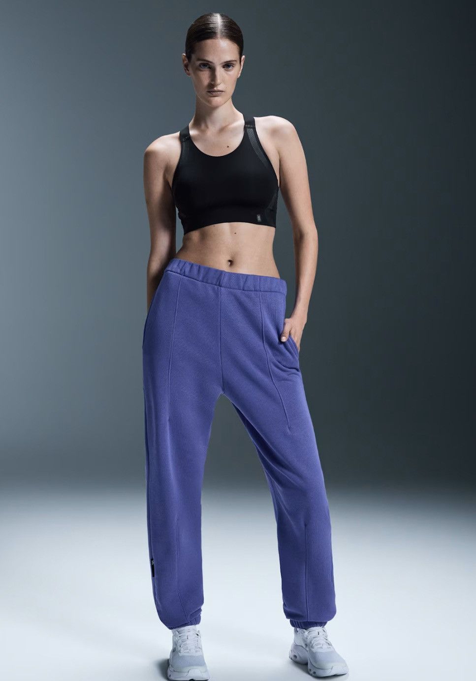 On On Running Women’s Club Pant Size 27" / US 4 / IT 40 - 1 Thumbnail