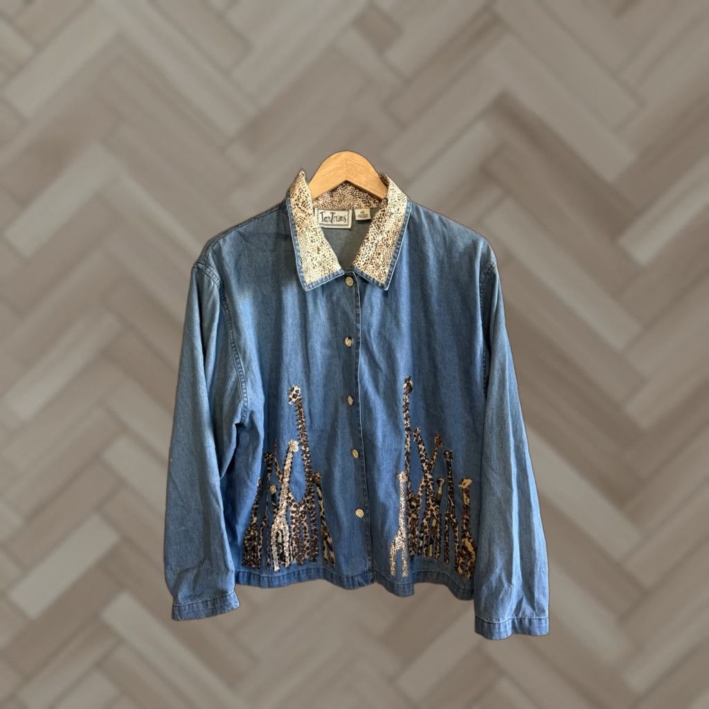 Denime VINTAGE Tantrums Womens Denim Button-Up Shirt Blue Giraffes Size M Size M / US 6-8 / IT 42-44 - 1 Thumbnail
