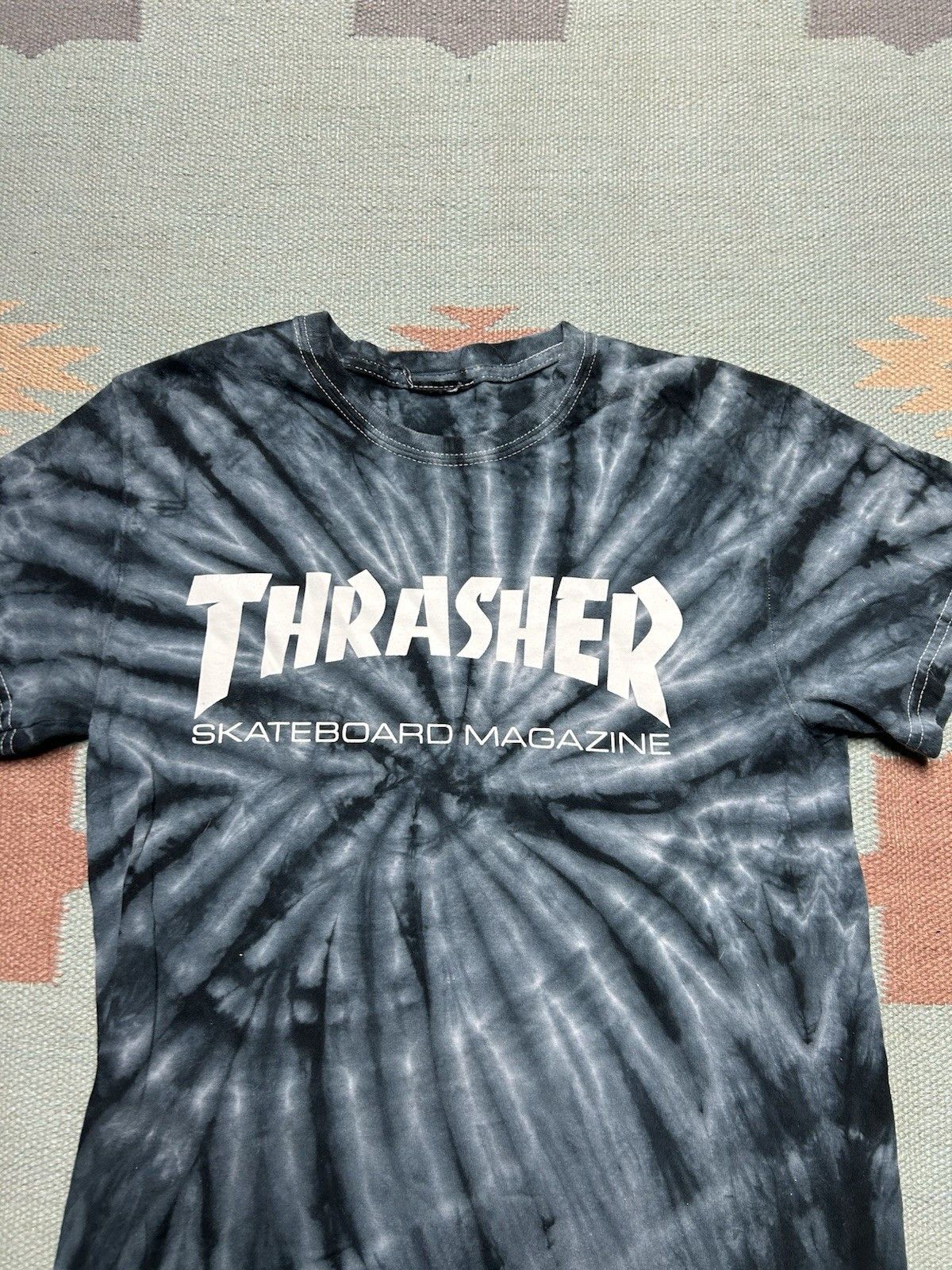 Vintage Thrasher magazine t shirt skateboarding magazine skate S Size US S / EU 44-46 / 1 - 2 Thumbnail