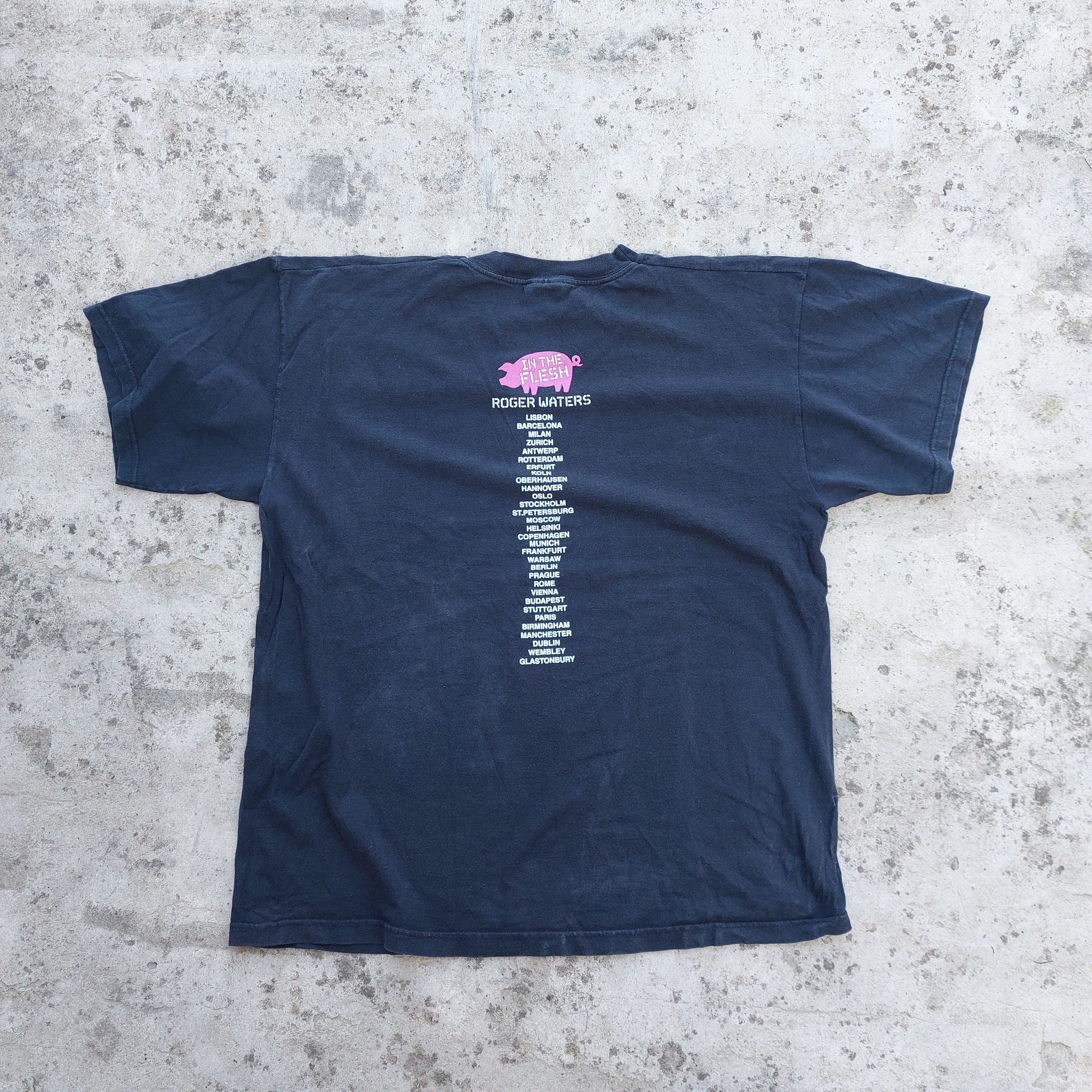 Band Tees × Pink Floyd × Vintage roger waters in the flesh 2002 tour vintage tshirt Size US XL / EU 56 / 4 - 9 Thumbnail
