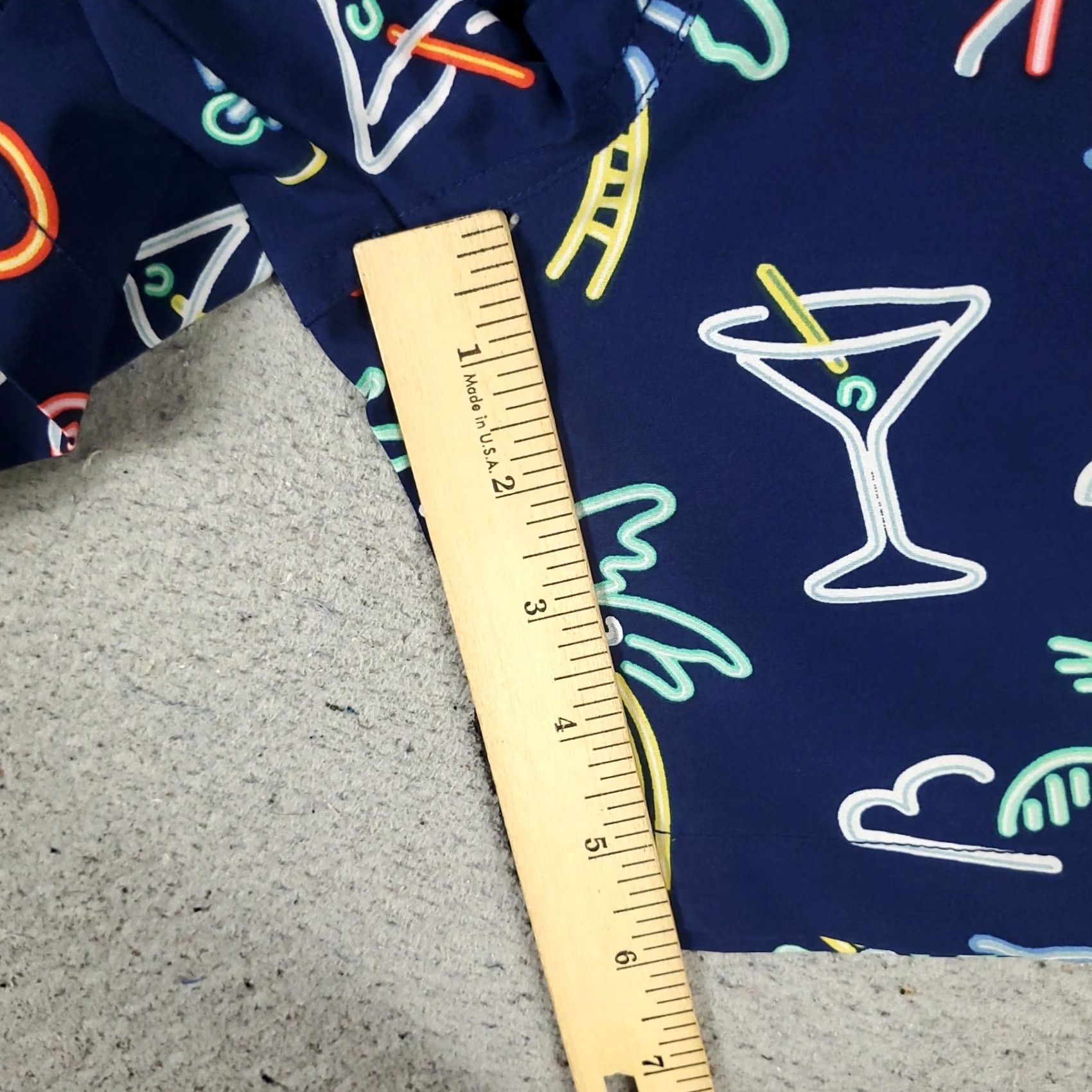 Chubbies Chubbies Shorts Mens XL Navy Blue Beach Board Shorts Swim Trunks Nylon Polyester Mesh Lining Pockets Above-the-Knee 90s Hawaiian Aloha Beach Mens Size US 36 / EU 52 - 6 Thumbnail