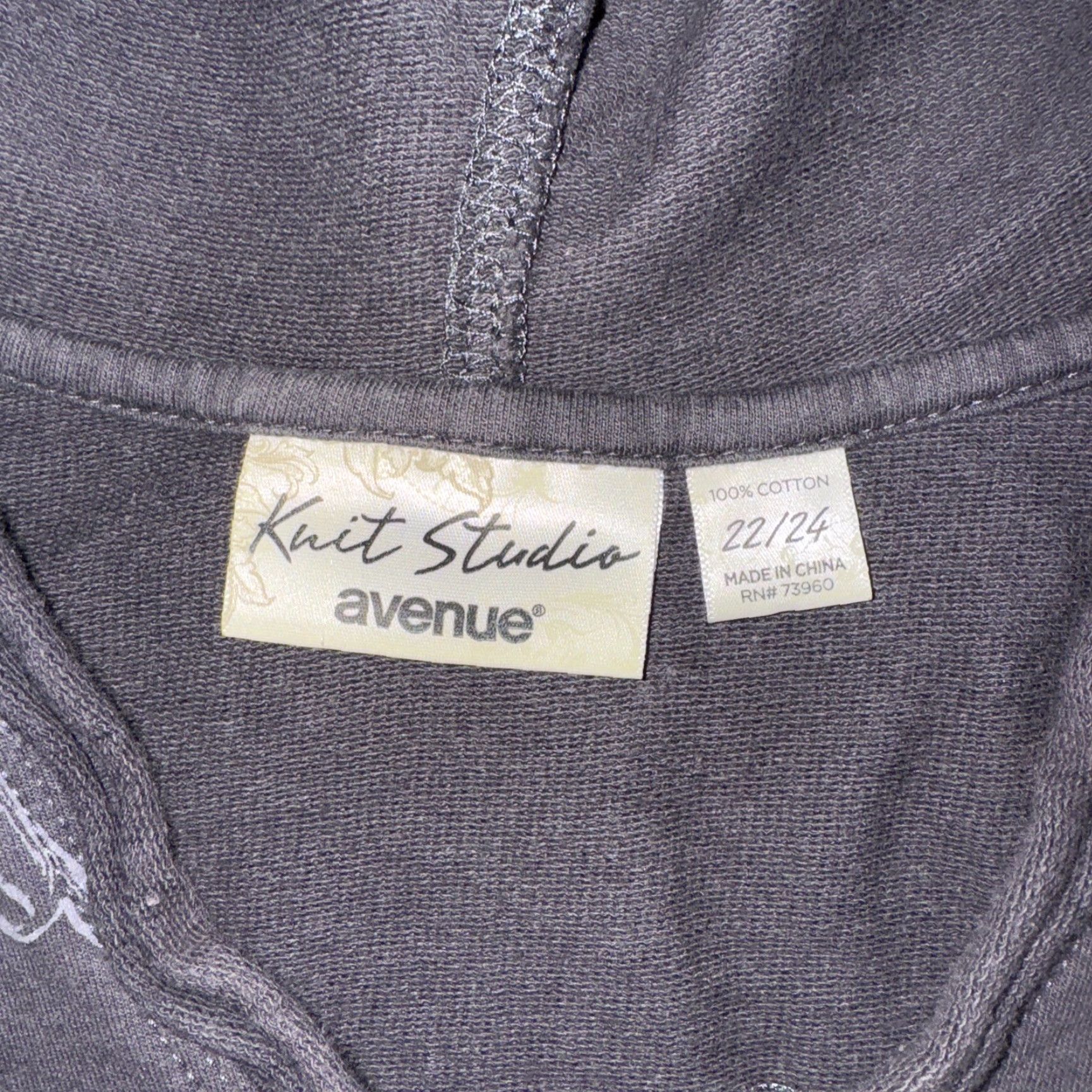 Avenue VINTAGE Avenue Hoodie Women XL Gray Y2K Gothic Knit Studio Pullover V-Neck Long Sleeve Pockets Logo Size XL / US 12-14 / IT 48-50 - 4 Thumbnail