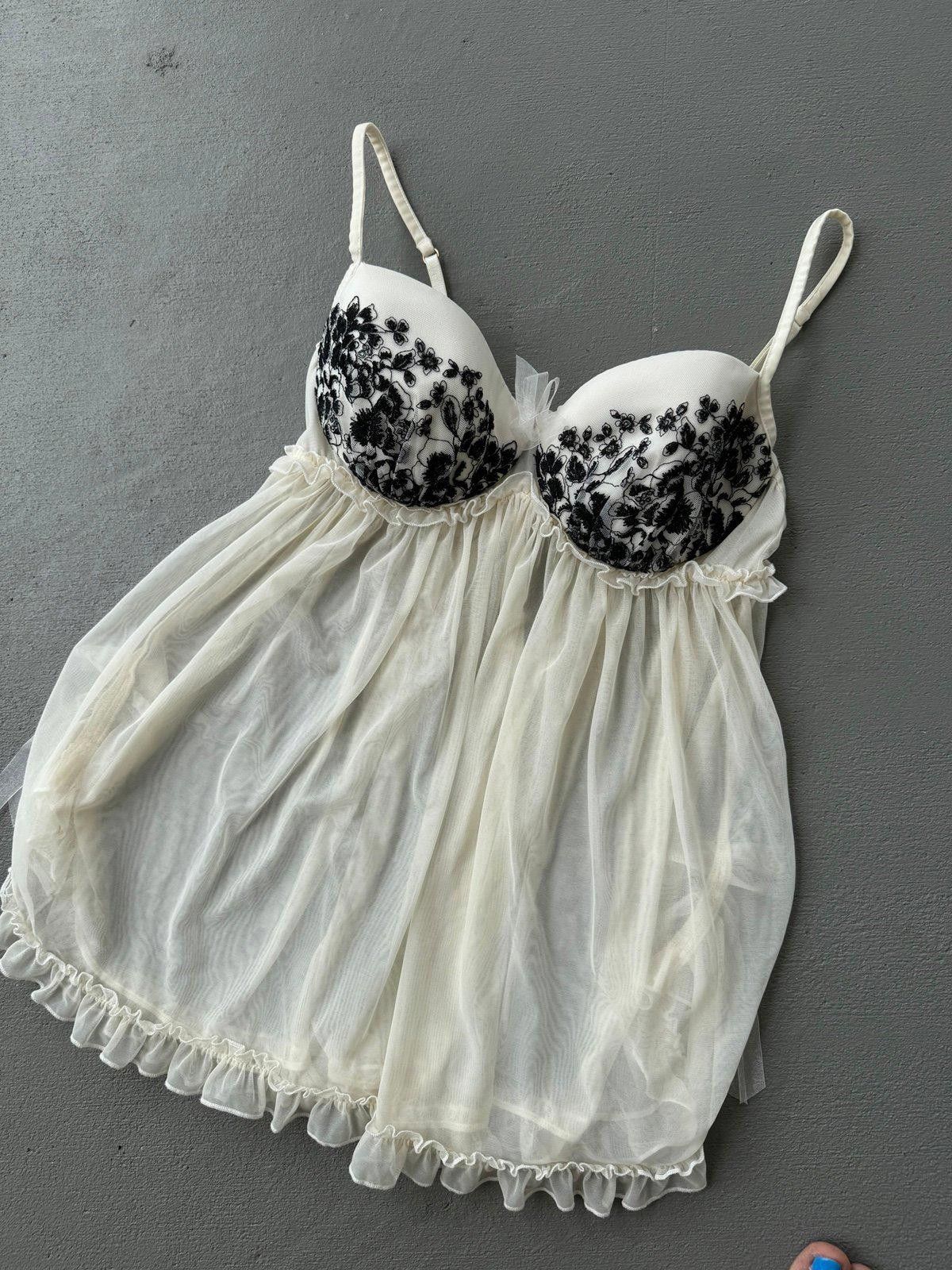 Designer Victoria’s Secret lace top Size ONE SIZE - 1 Thumbnail
