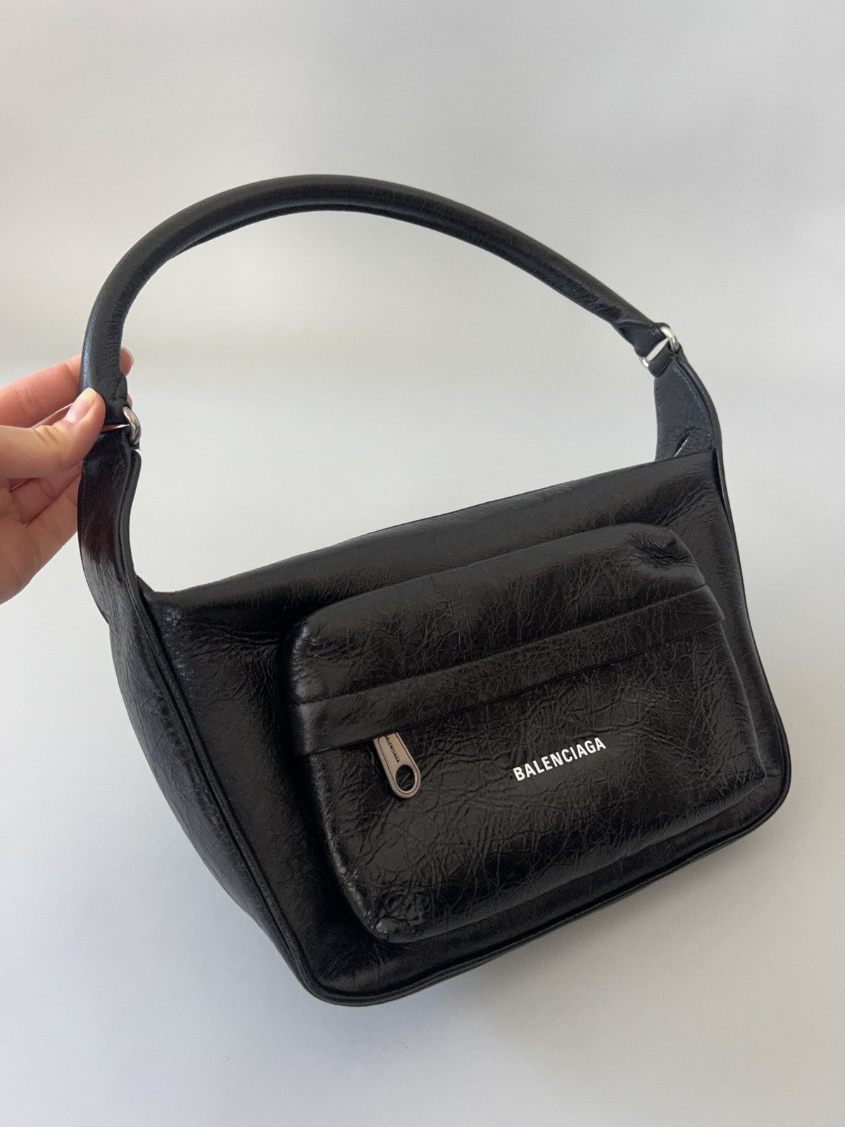 Balenciaga Balenciaga Raver Medium Creased-Leather Shoulder Bag Size ONE SIZE - 3 Thumbnail