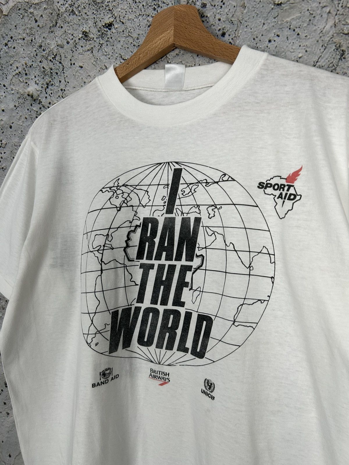 Vintage Vintage 1986 I Ran The World Graphic Running Sport Tee Size US M / EU 48-50 / 2 - 2 Thumbnail