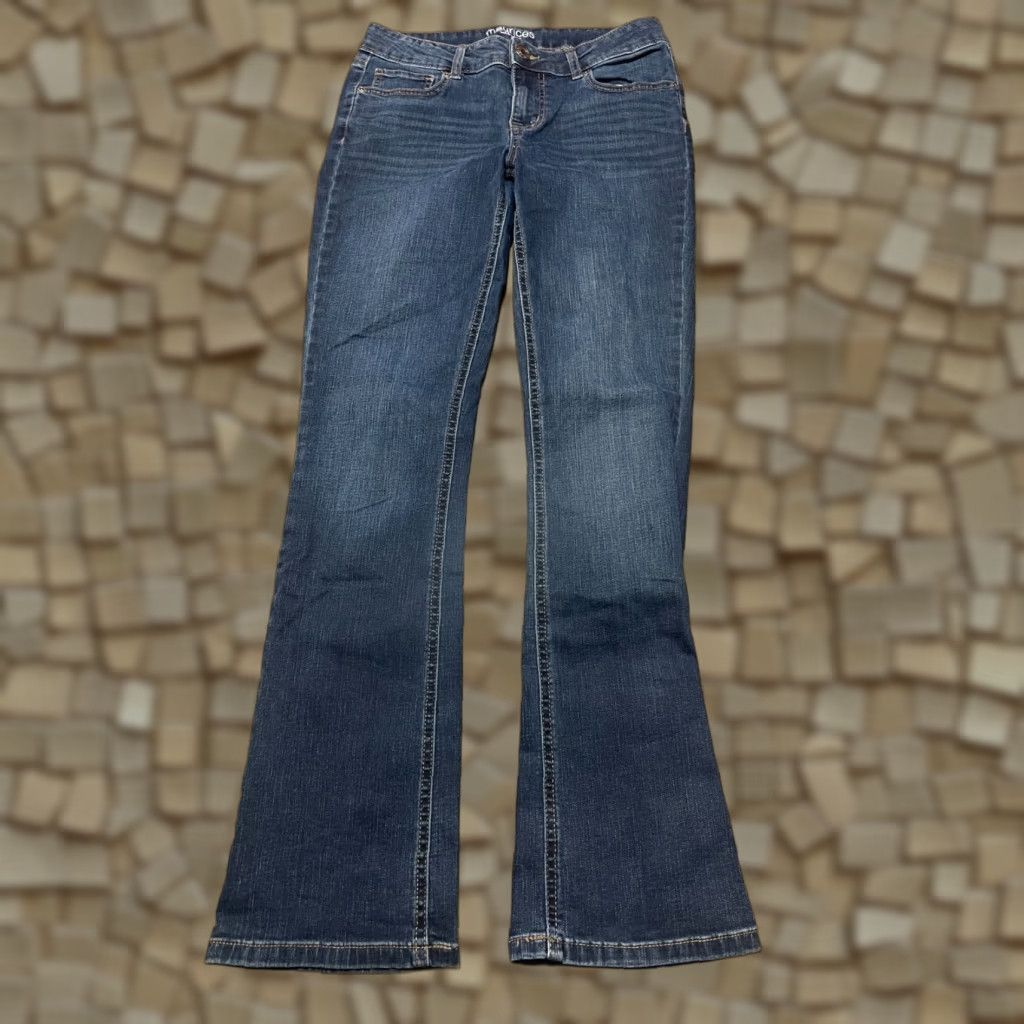 Vintage Maurices Jeans Women's Size 6 Blue Denim 5-Pocket Pockets Mid Rise Bootcut Regular Inseam 31.5 in Size 28" / US 6 / IT 42 - 1 Thumbnail