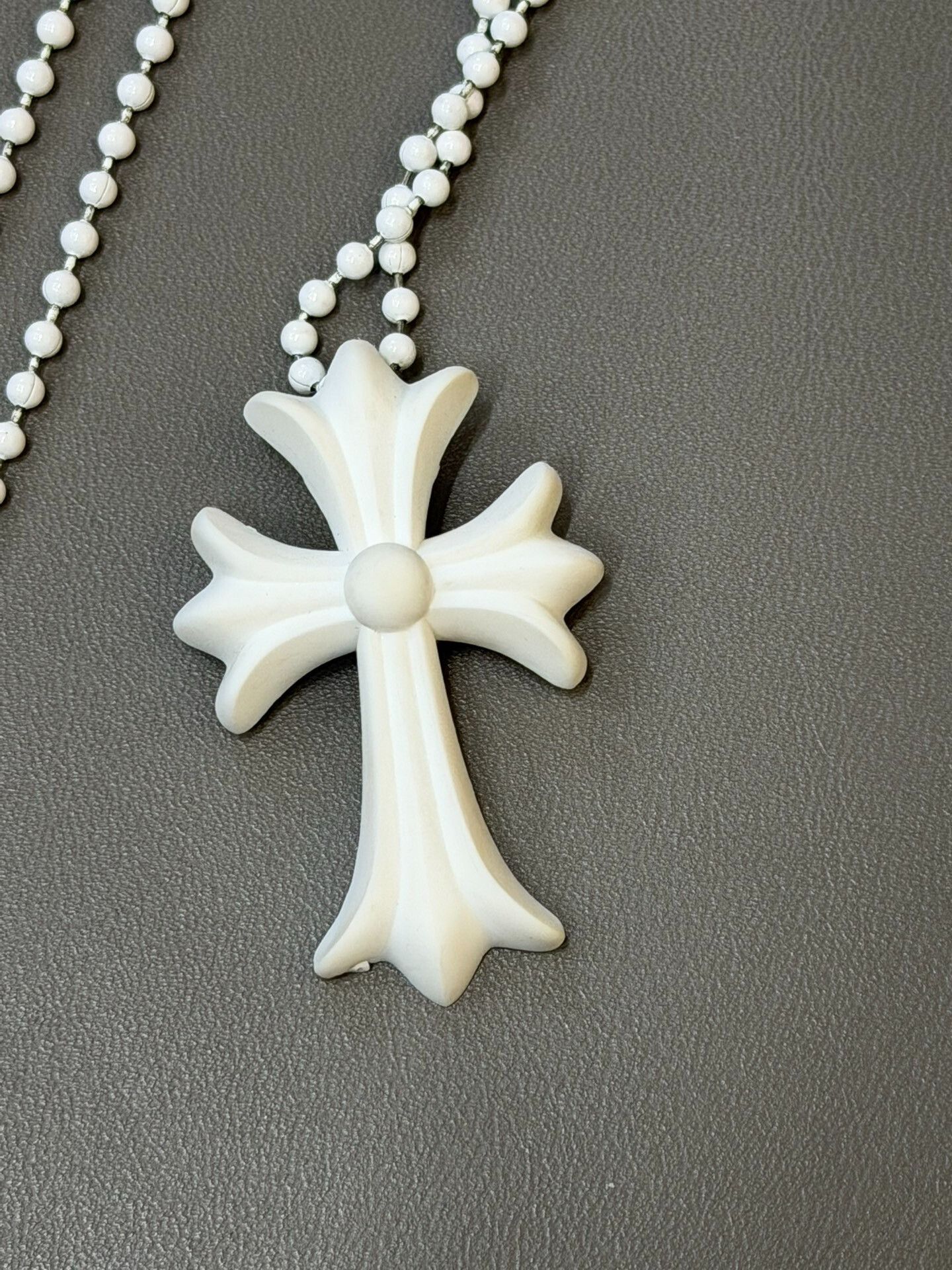 Chrome Hearts Chrome Hearts White Cross Resin Necklace Size ONE SIZE - 1 Thumbnail