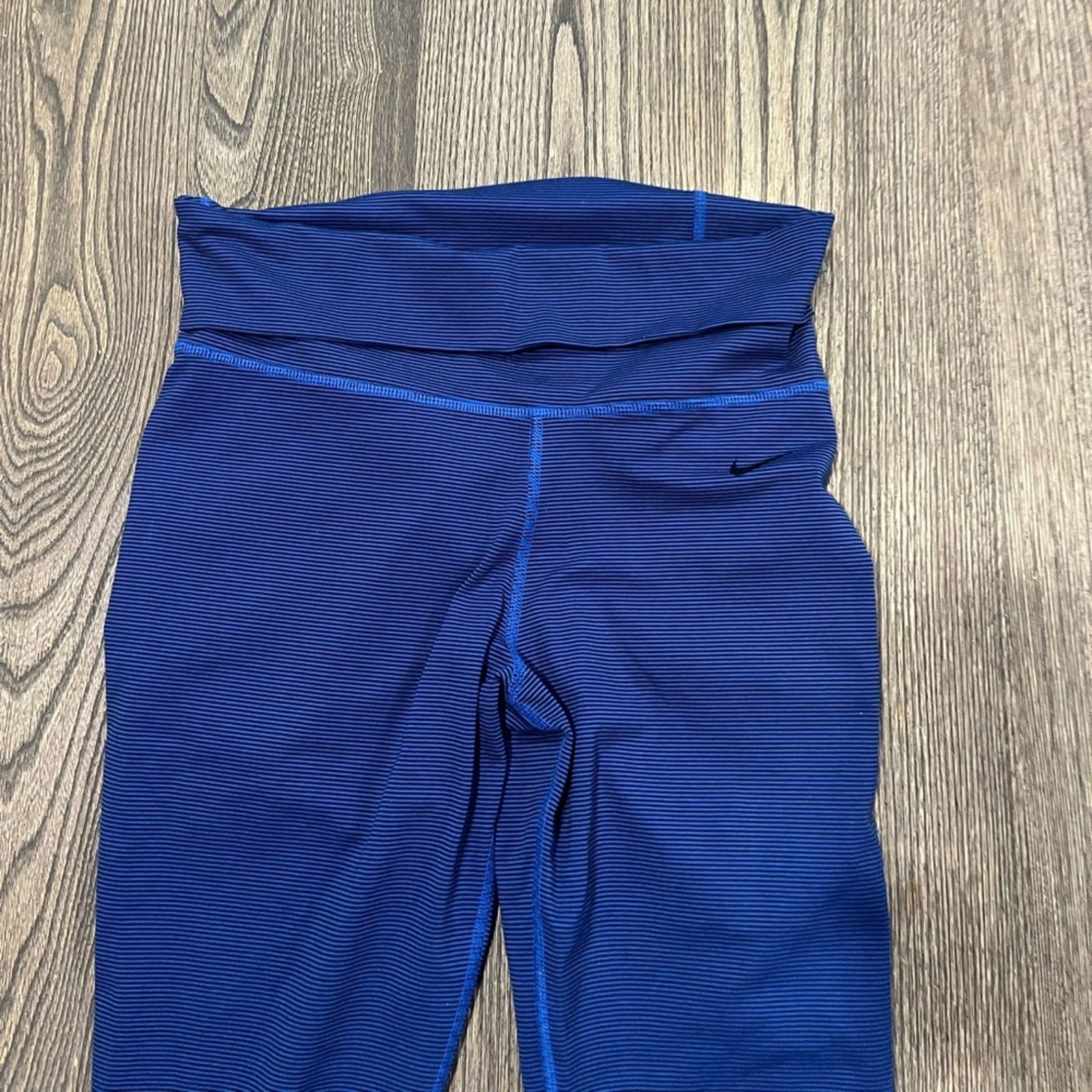 Nike Nike Pants Dri Fit capris Leggings Swoosh Stretch Striped M Size 27" / US 4 / IT 40 - 5 Thumbnail