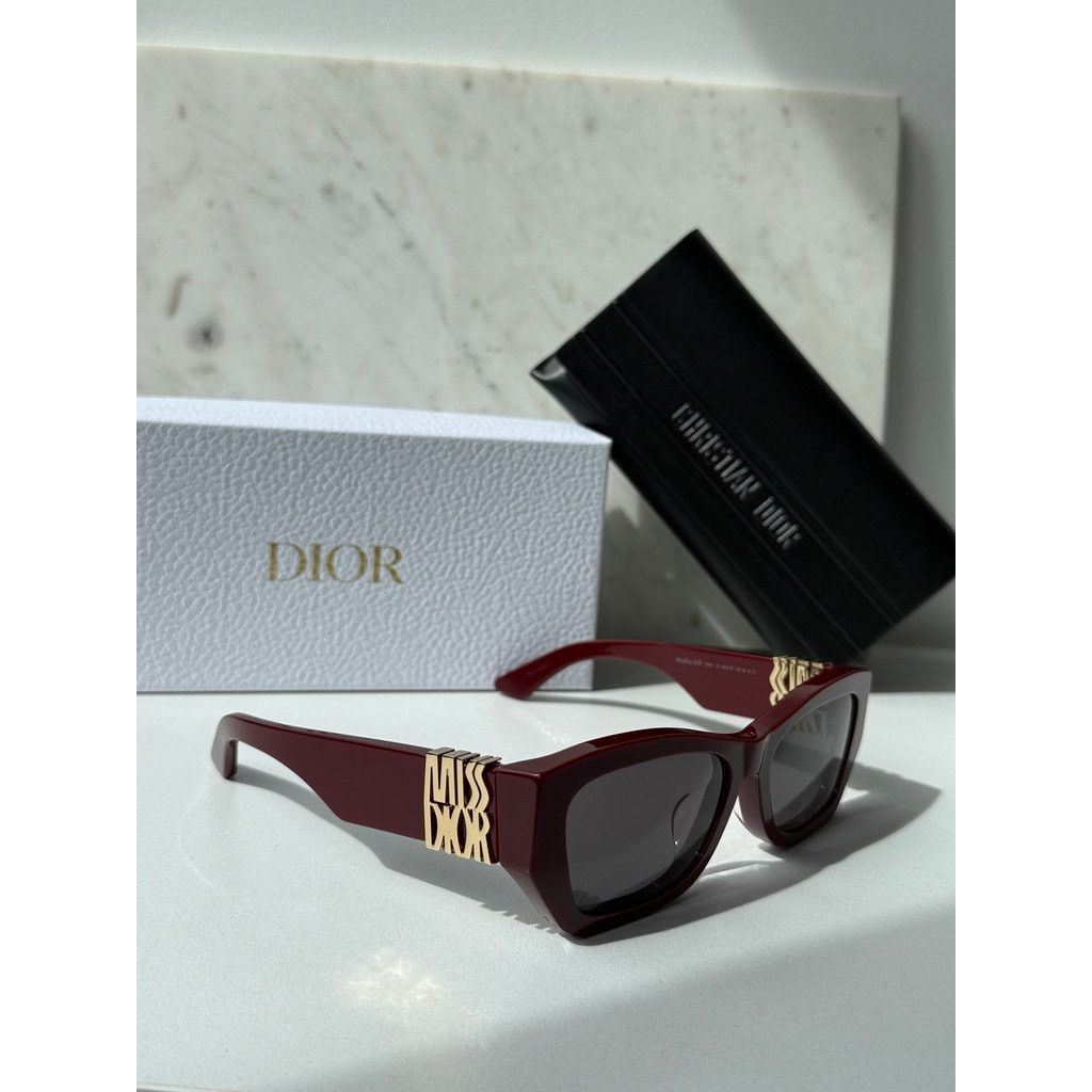 Dior NEW Dior MissDior S1F Cat Eye Sunglasses Burgundy Red Size ONE SIZE - 4 Thumbnail