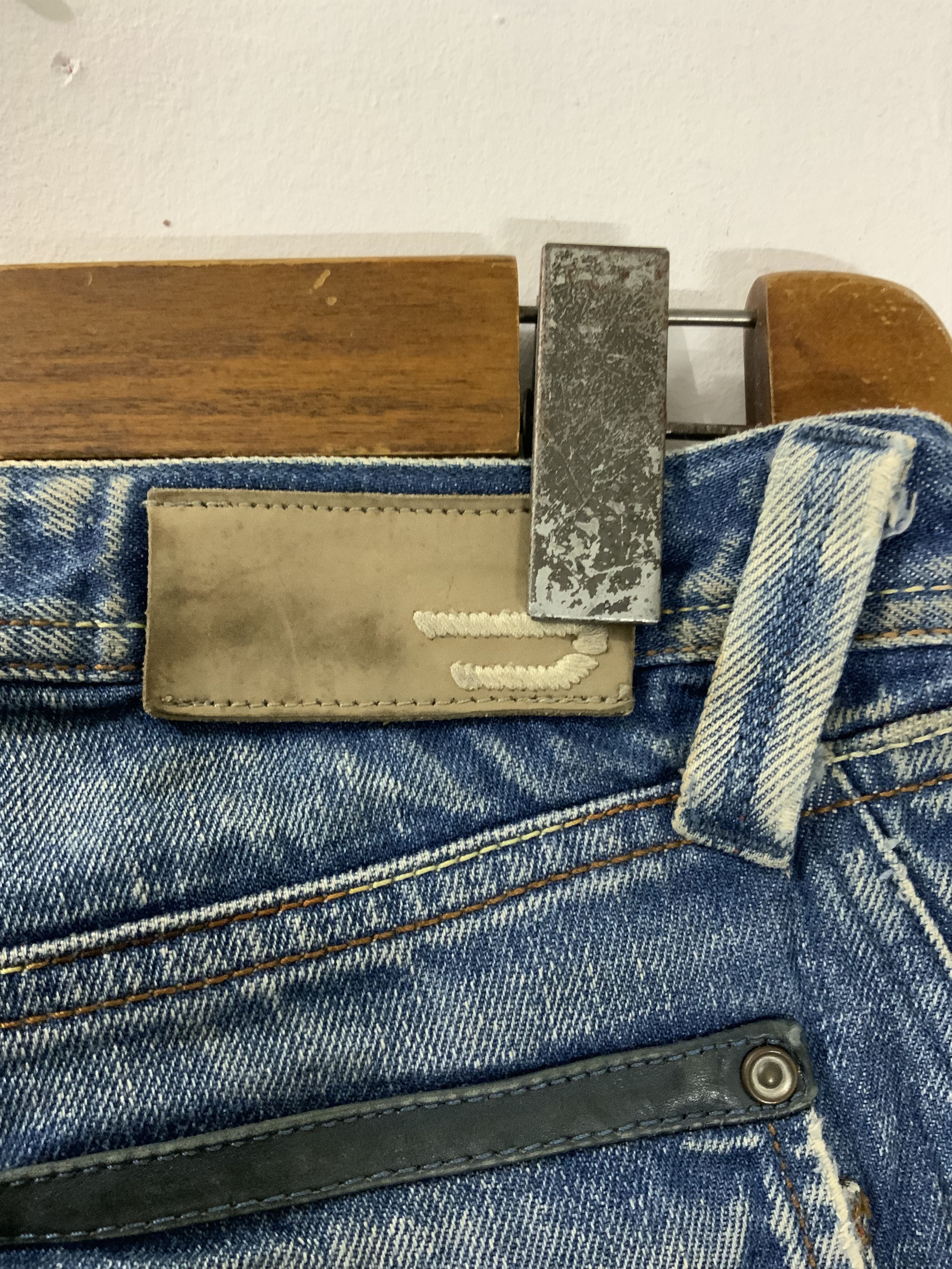 Japanese Brand Diesel Only the Brave Man Denim Division Jeans Size US 28 / EU 44 - 14 Thumbnail