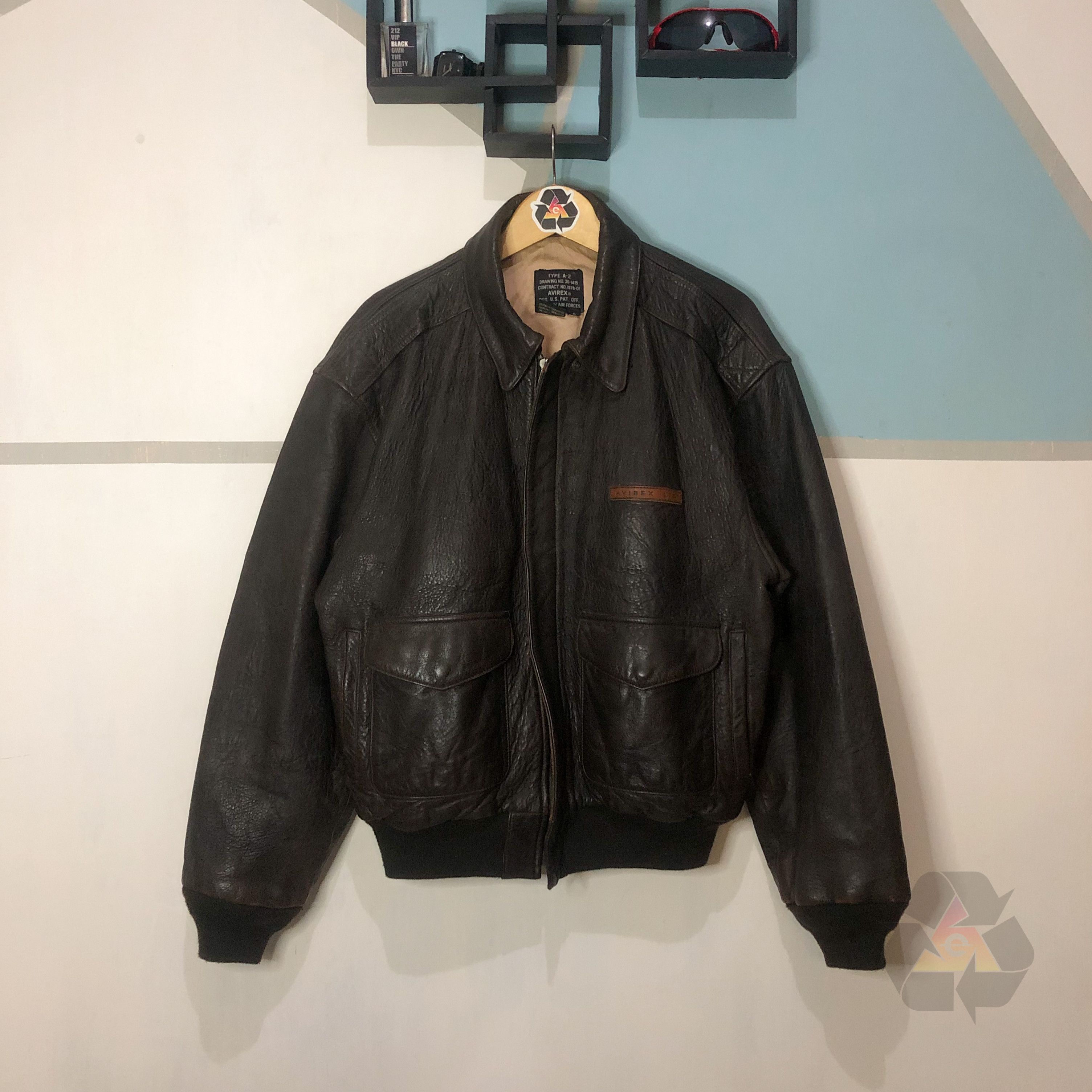 Avirex Vintage Avirex A2 80s Drawing Flag Leather Jacket Size US S / EU 44-46 / 1 - 2 Thumbnail