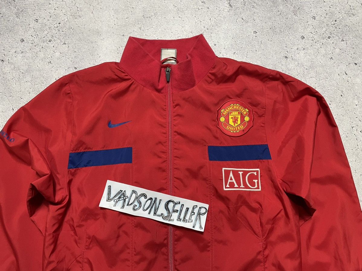 Nike Vintage Nylon Windbreaker Jacket Nike Manchester United Y2K Size US S / EU 44-46 / 1 - 5 Thumbnail