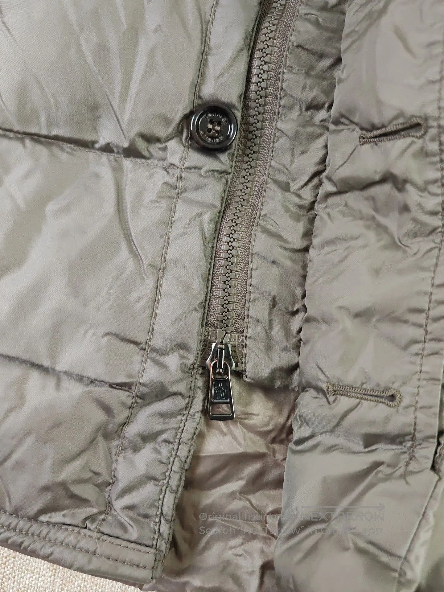 Moncler Moncler Men's Down Jacket Coat. Size US M / EU 48-50 / 2 - 9 Thumbnail