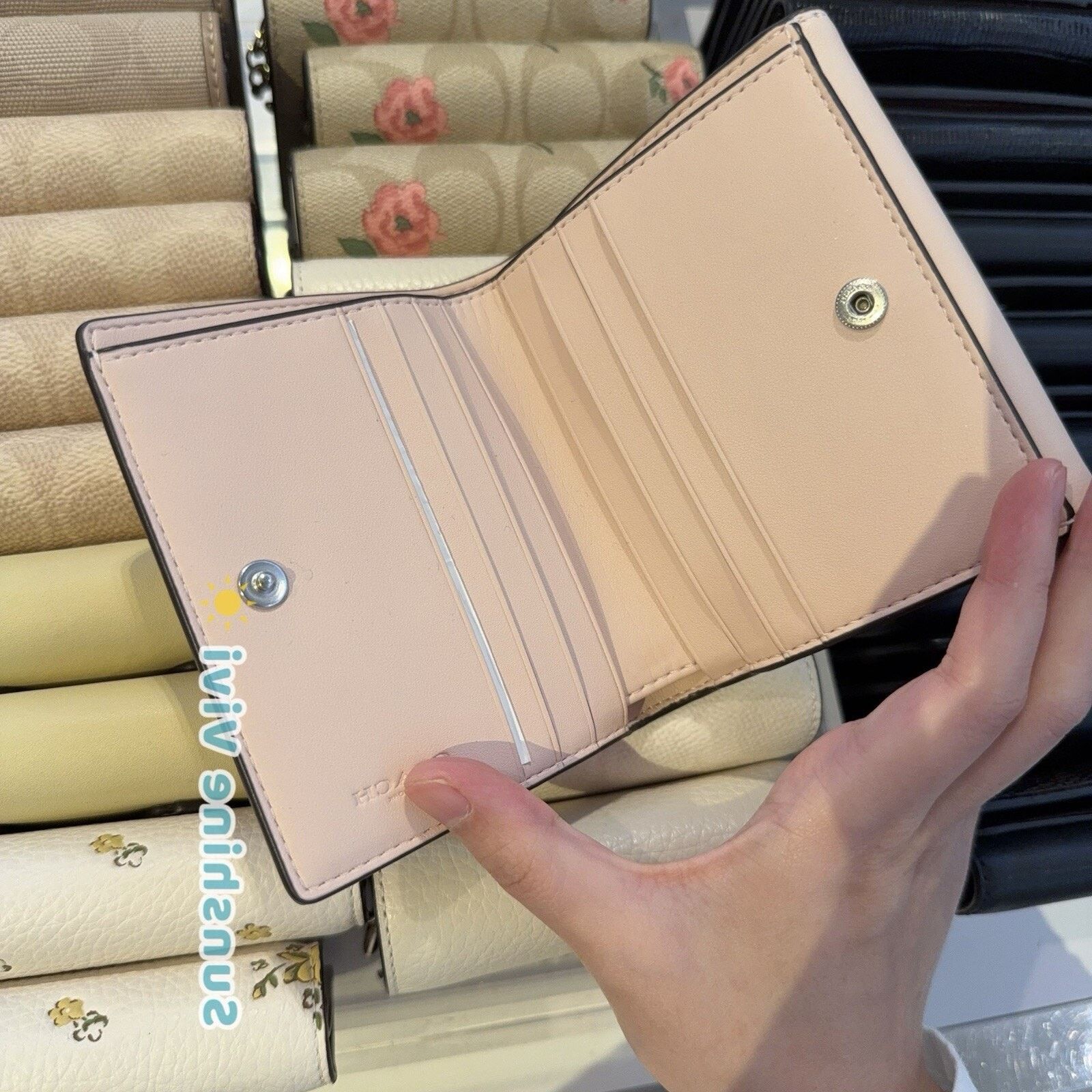Coach NWT Coach Eliza Small Wallet Leather Silver/Blush CT985 Size ONE SIZE - 2 Thumbnail