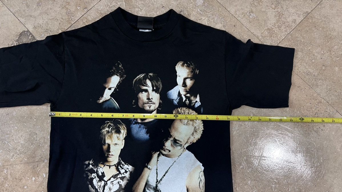 Band Tees × Vintage Blackstreet Boys “Black and Blue World Tour” Sz: S Giant Tag Size US S / EU 44-46 / 1 - 8 Thumbnail