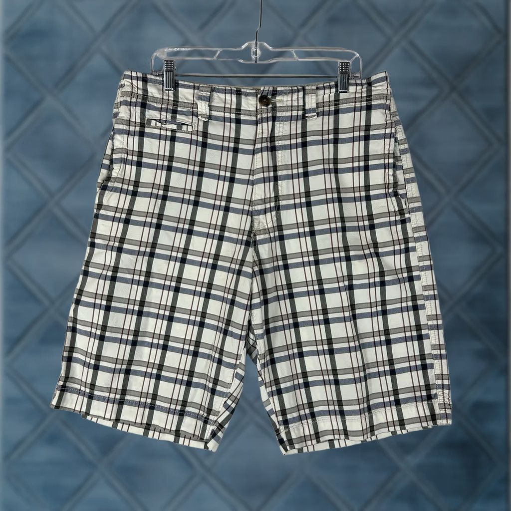 American Eagle Outfitters VINTAGE American Eagle Cargo Shorts Mens 33 Plaid Canvas 12 Inseam Casual Modern Classic Buckle Button Zipper Pockets Logo Rise High 33 in Waist Mens Size US 33 - 1 Thumbnail