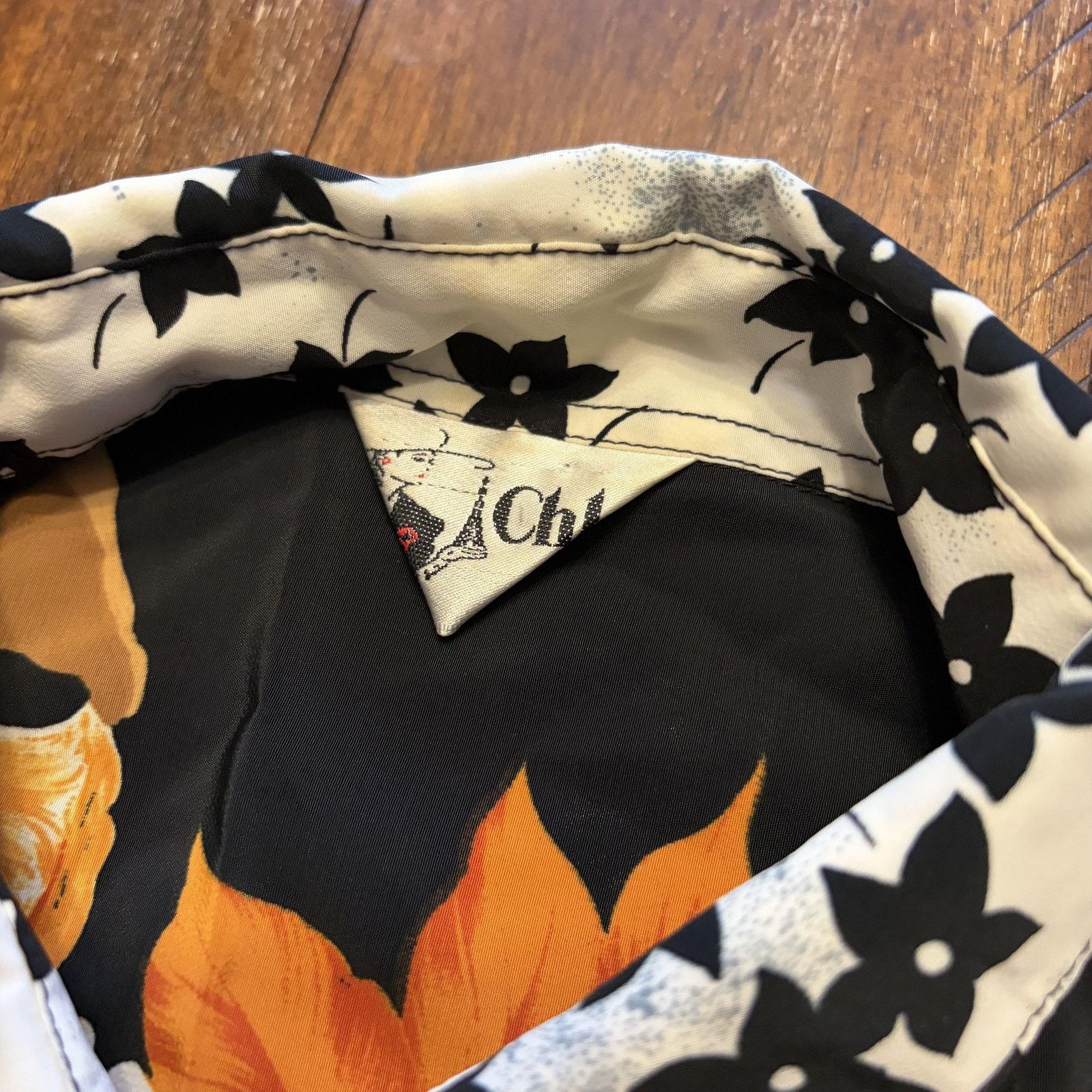 Chloe Chloé Vintage Floral Print Short Sleeve Shirt Women See Meas Size M / US 6-8 / IT 42-44 - 6 Thumbnail