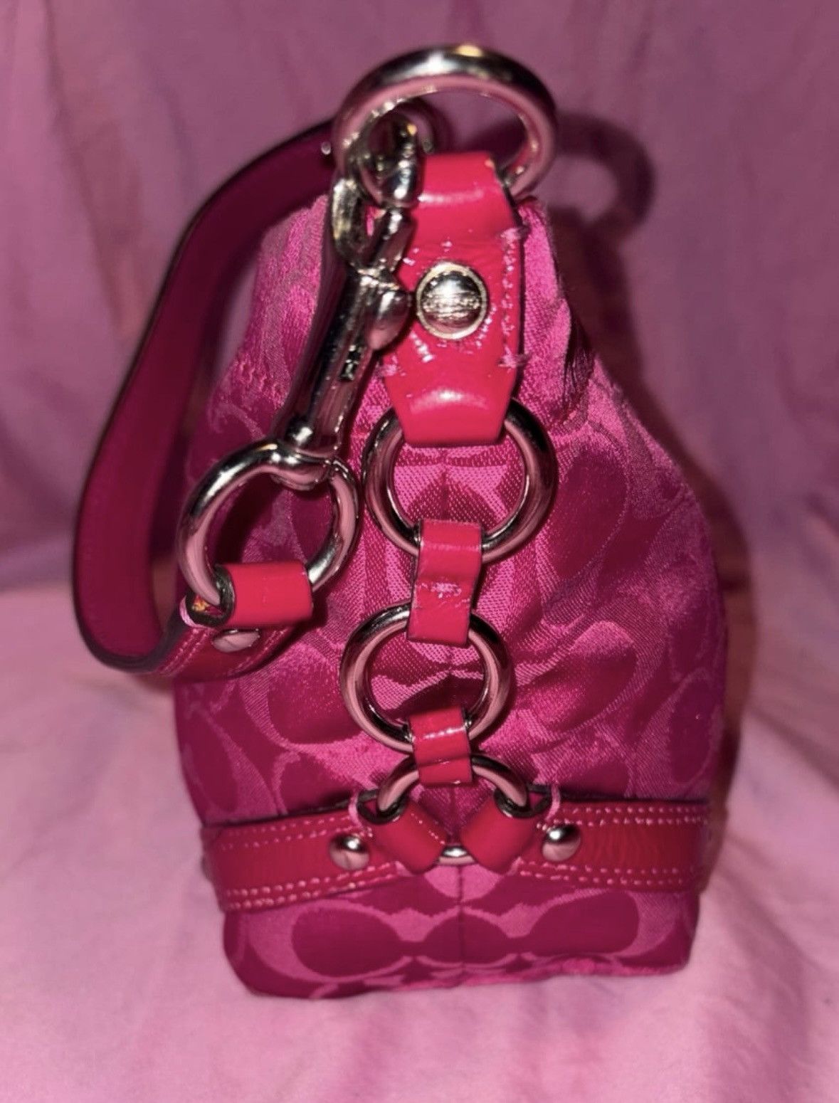 Coach Coach signature Carly pink fuchsia patent leather trim bag Size ONE SIZE - 4 Thumbnail