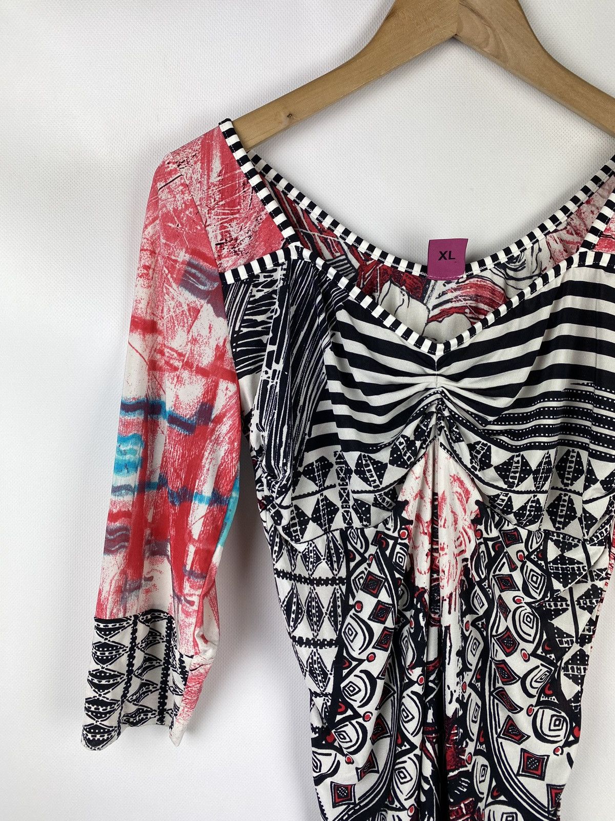 Other Save The Queen ladies overprinted tunic blouse Size XL / US 12-14 / IT 48-50 - 4 Thumbnail