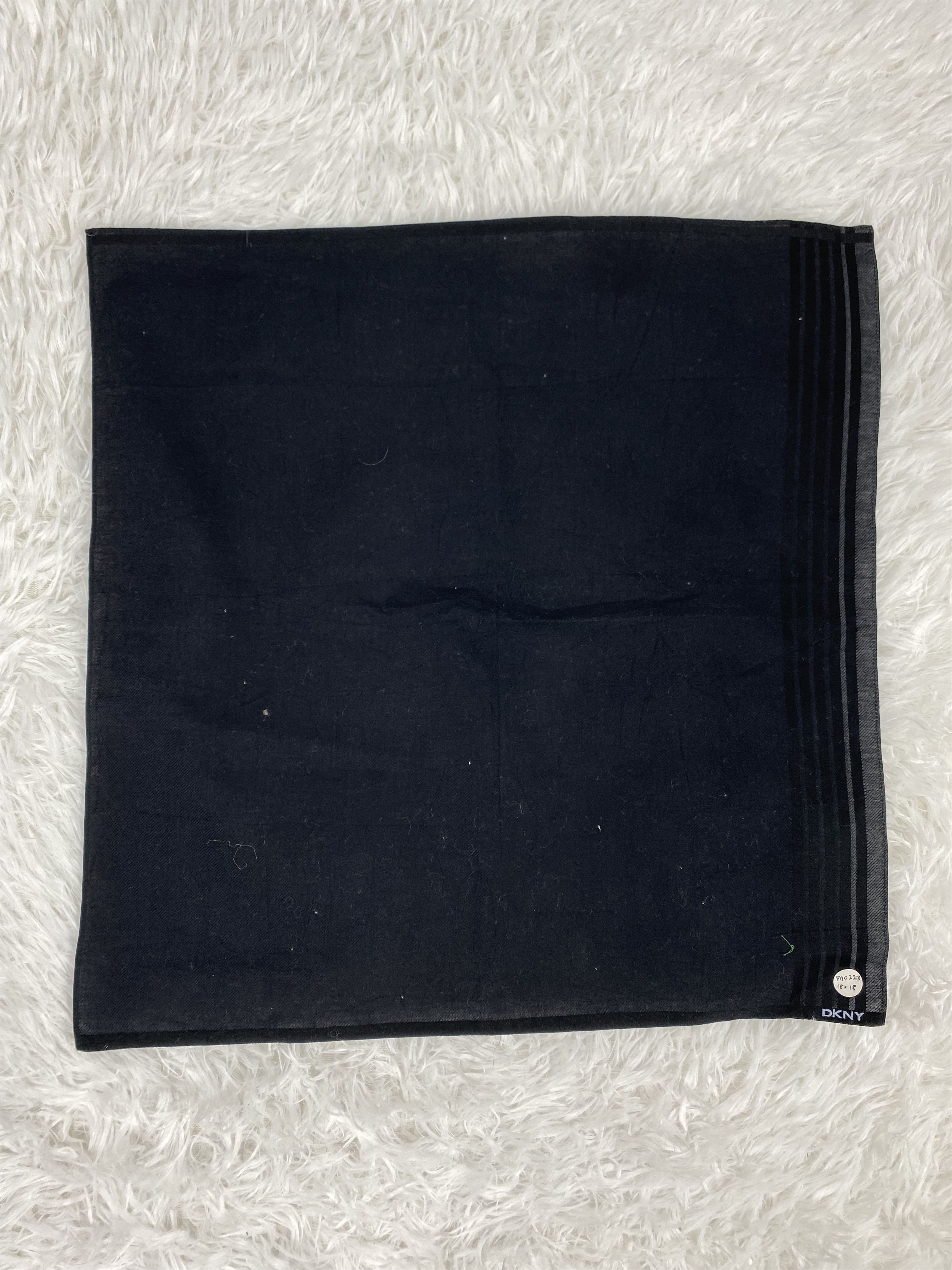 DKNY Vintage DKNY Handkerchief Neckerchief PH0223 Size ONE SIZE - 3 Thumbnail