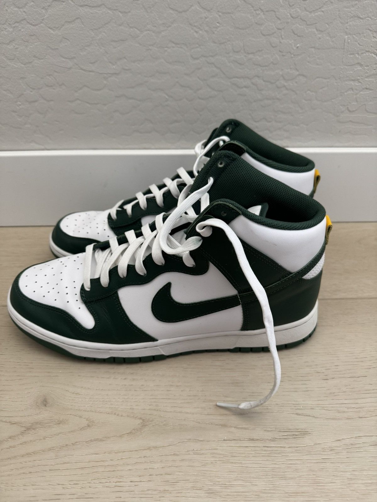 Nike SB Nike SB dunk high ‘Australia’ size 12 Size US 12 / EU 45 - 1 Thumbnail