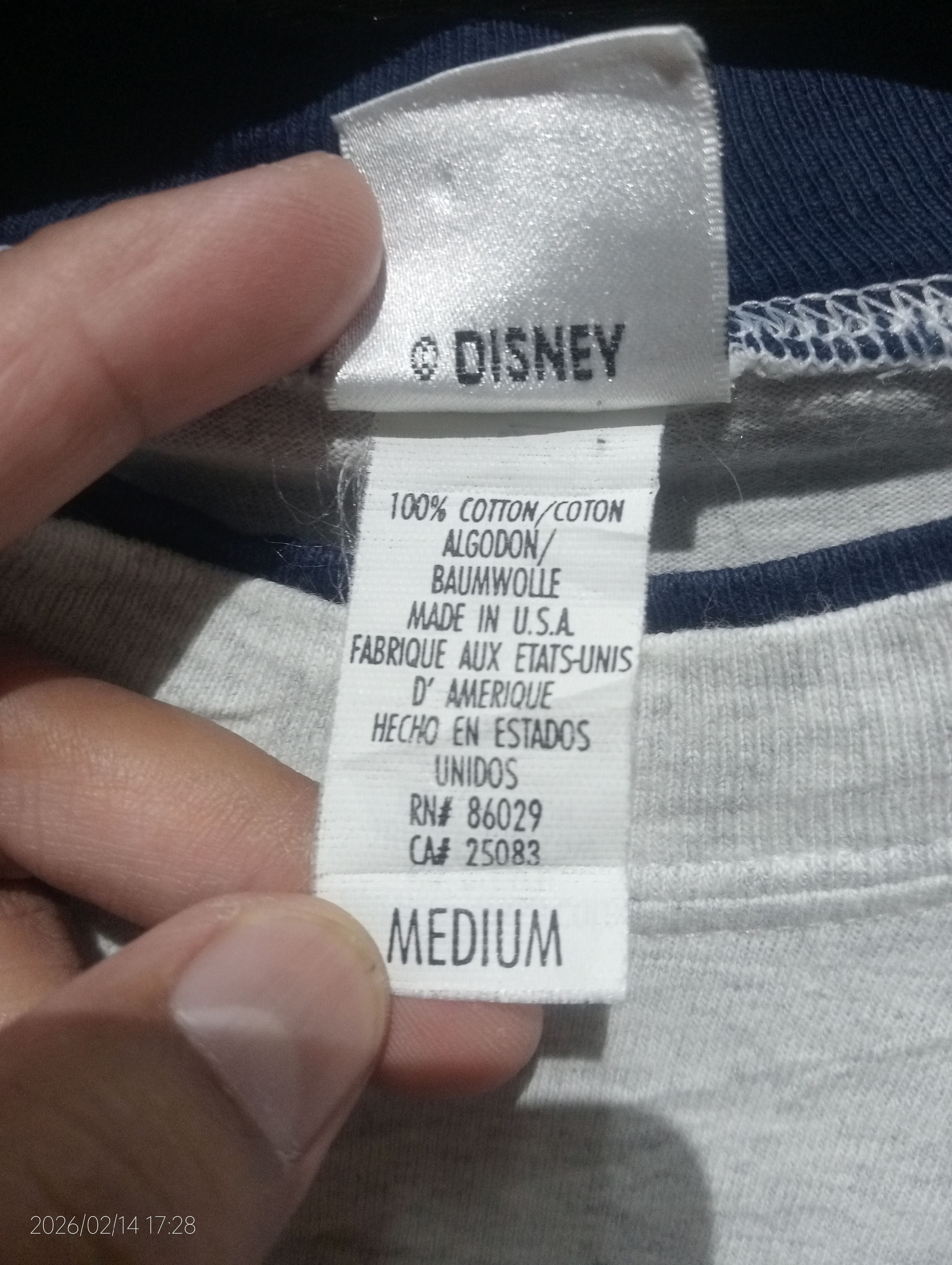 Mickey Mouse VTG 90s Single Stitch The Disney Store Mickey Mouse Tees USA Size US M / EU 48-50 / 2 - 3 Thumbnail