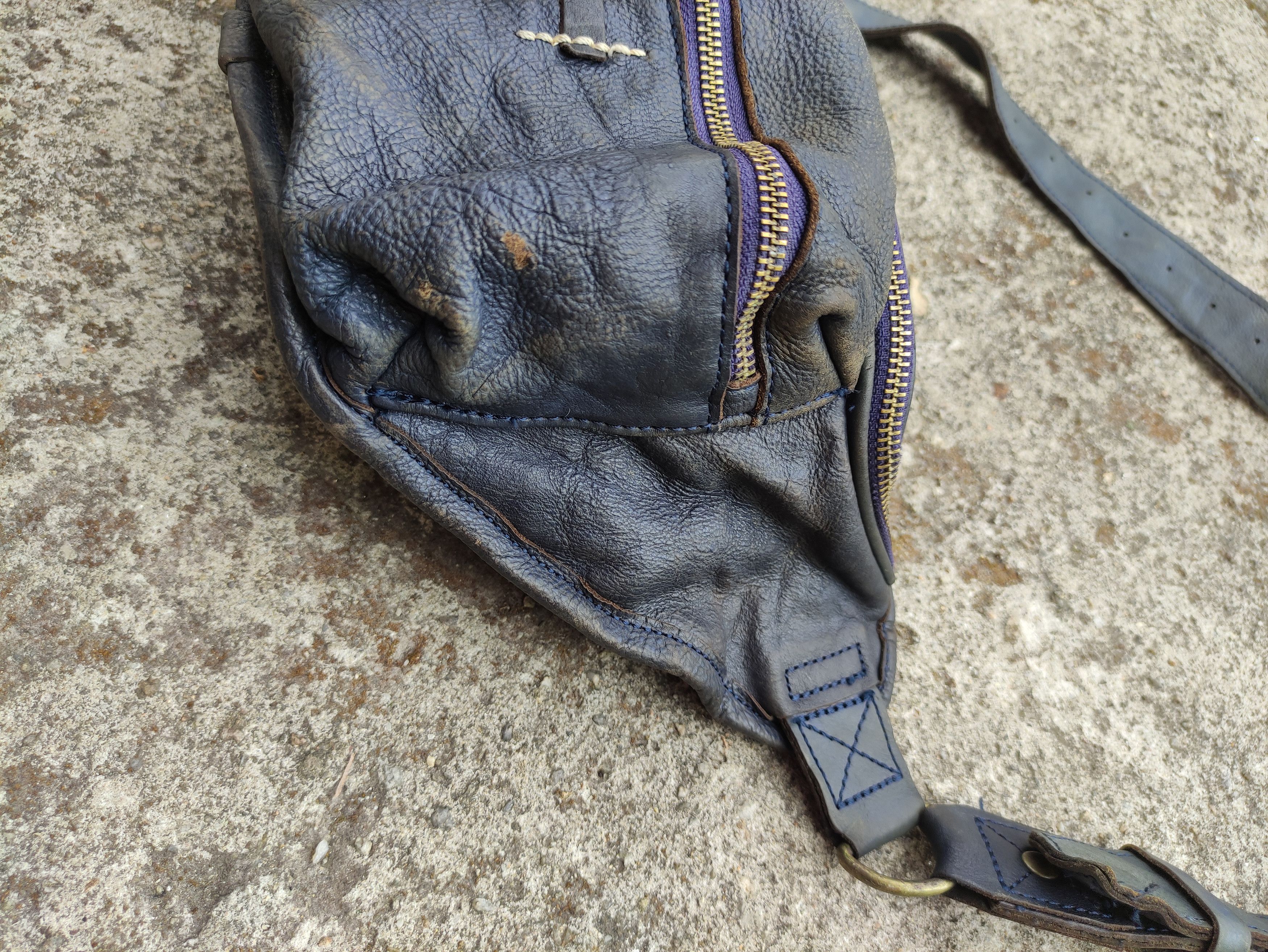 Japanese Brand GREEN LABEL RELAXING VINTAGE LEATHER WAIST BAG Size ONE SIZE - 7 Thumbnail