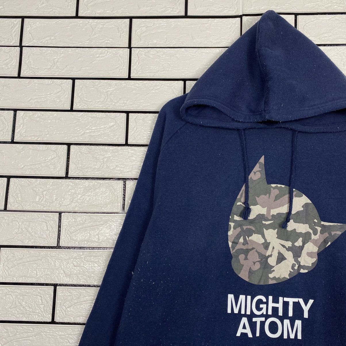 Japanese Brand Vintage Hoodie Pull Over Mighty Atom Cartoon Japan Big Logo Size US L / EU 52-54 / 3 - 8 Thumbnail