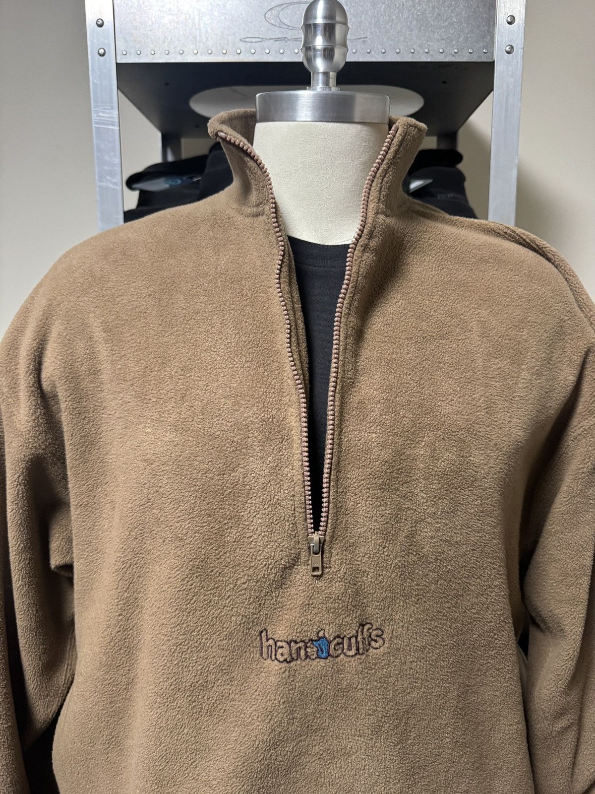 Vintage Vintage Handcuffs Fleece Half Zip Jacket Brown Size US L / EU 52-54 / 3 - 2 Thumbnail