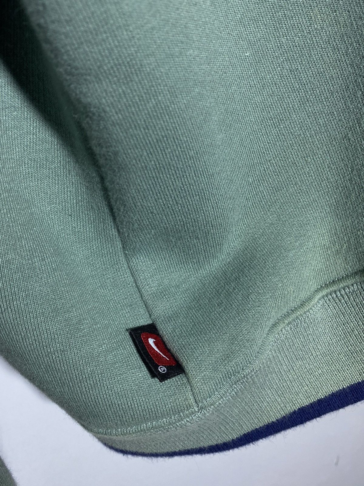 Nike Vintage 00s Nike y2k hype streetwear swoosh logo sweatshirt Size US XXL / EU 58 / 5 - 19 Thumbnail