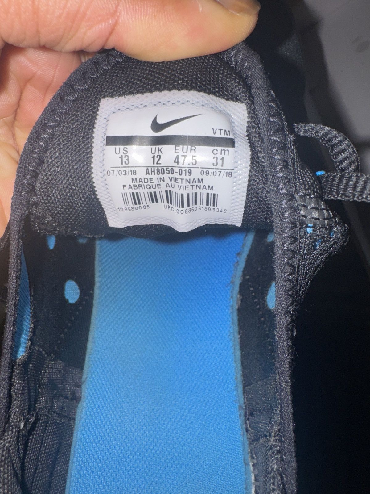 Nike Air Max 270 Size US 13 / EU 46 - 2 Thumbnail
