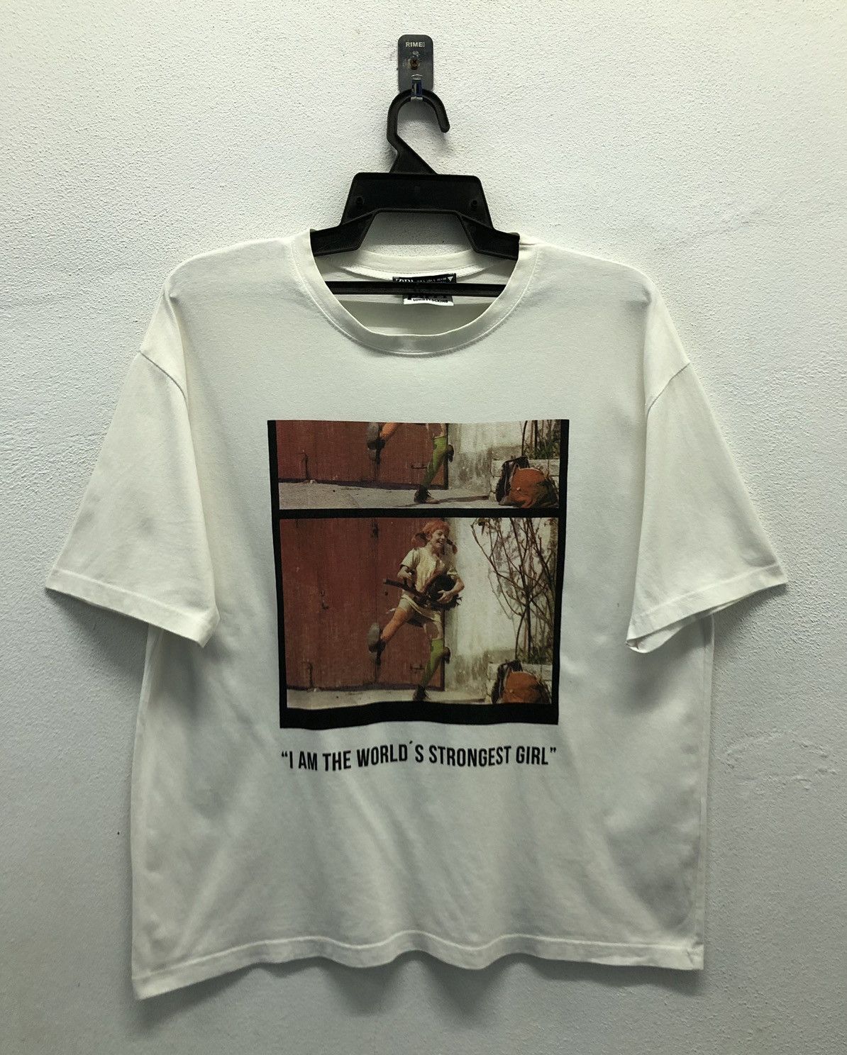 Zara Zara Pippi Longstocking "IAmTheWorld'sStrongestGirl" T-Shirt Size US L / EU 52-54 / 3 - 1 Thumbnail
