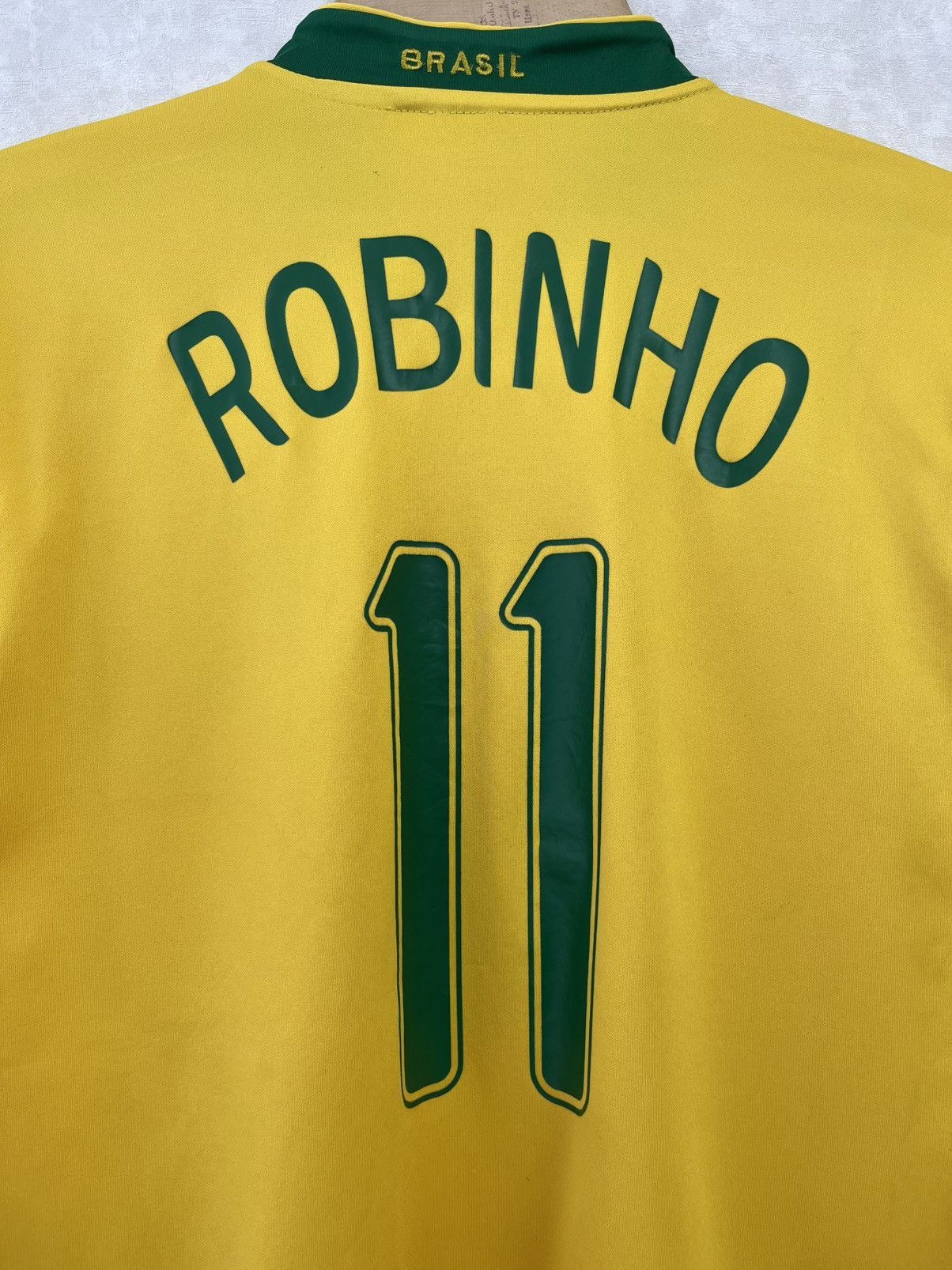 Nike Hype Nike Brazil Robinho #11 Y2K Jersey 00s Size US L / EU 52-54 / 3 - 12 Thumbnail