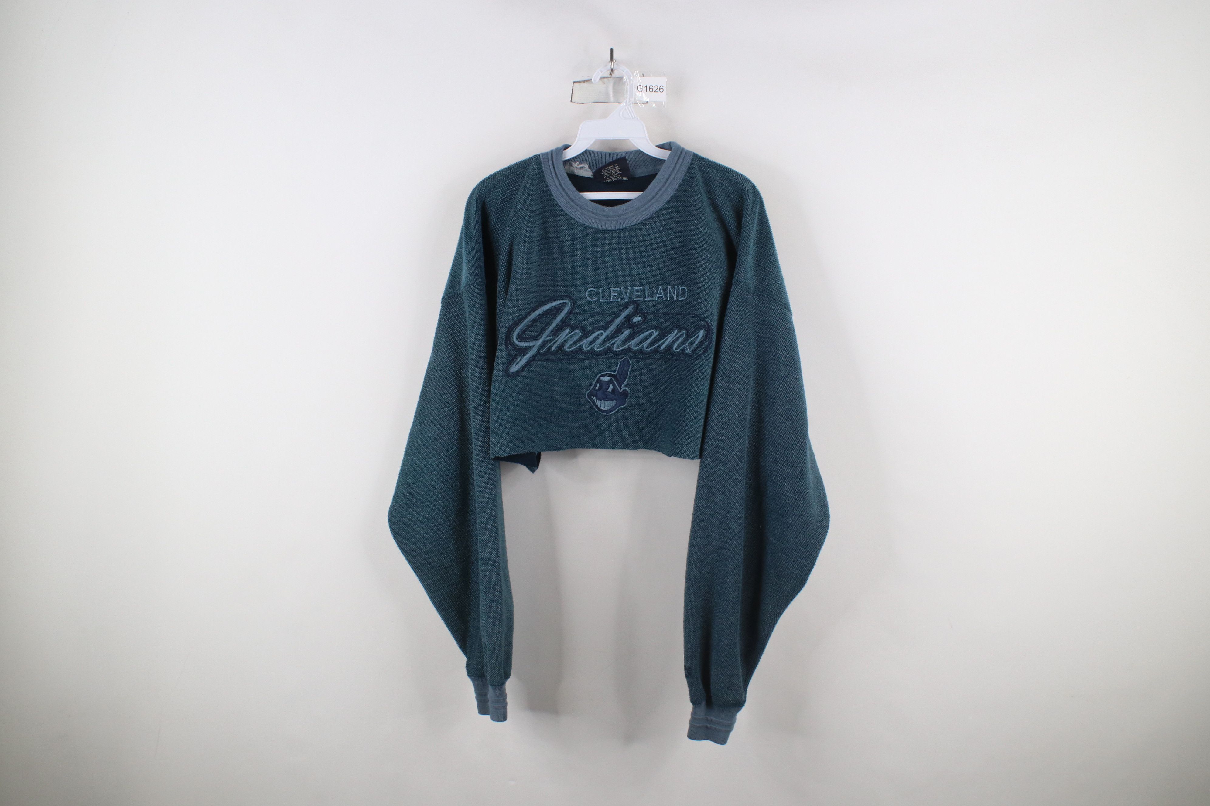 Vintage Vintage 90s Chief Wahoo Cleveland Indians Cropped Sweatshirt Size XL / US 12-14 / IT 48-50 - 1 Thumbnail