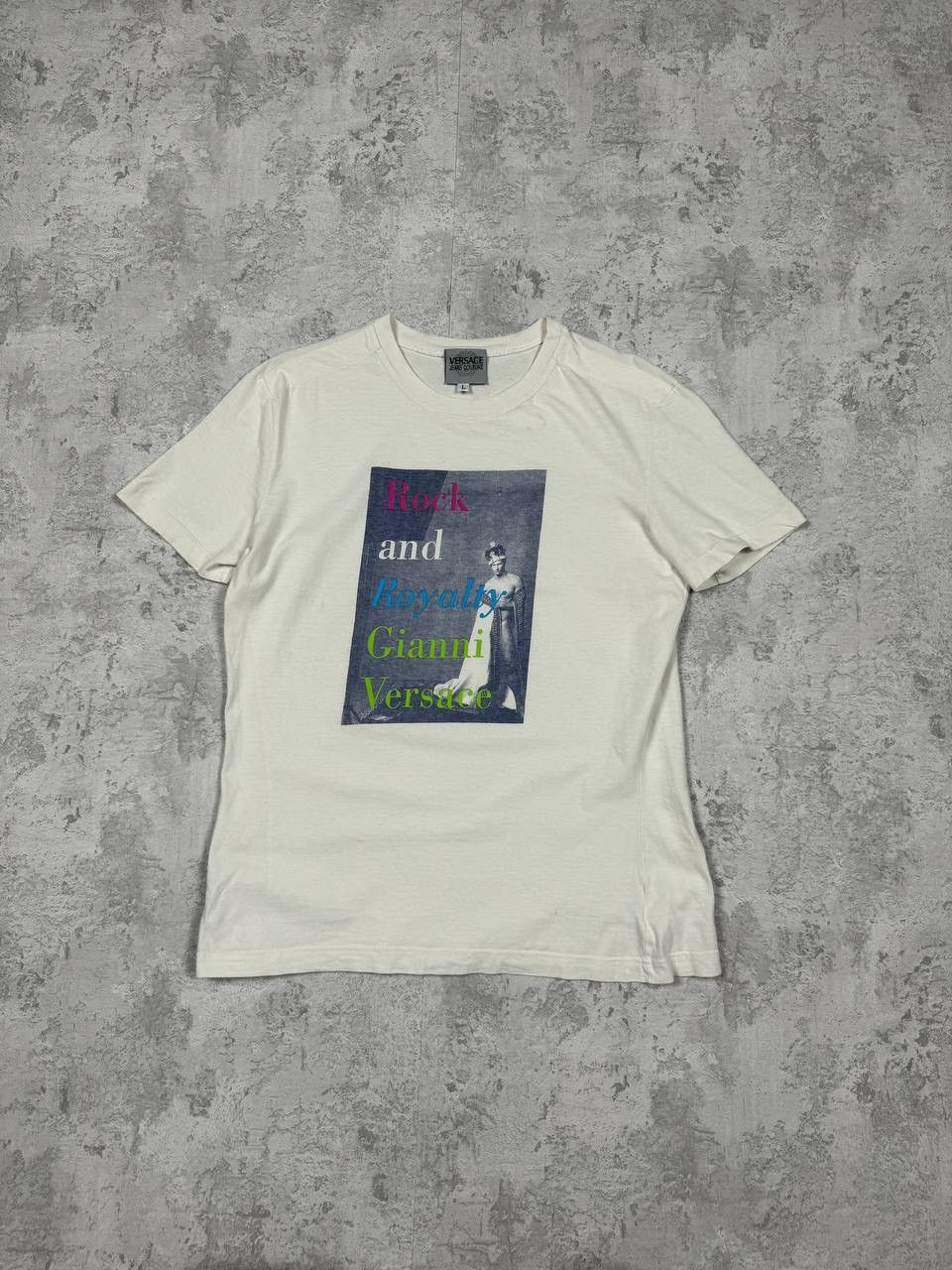 Versace RARE Vintage Rock And Royalty Gianni Versace T-Shirt Size L / US 10 / IT 46 - 1 Thumbnail
