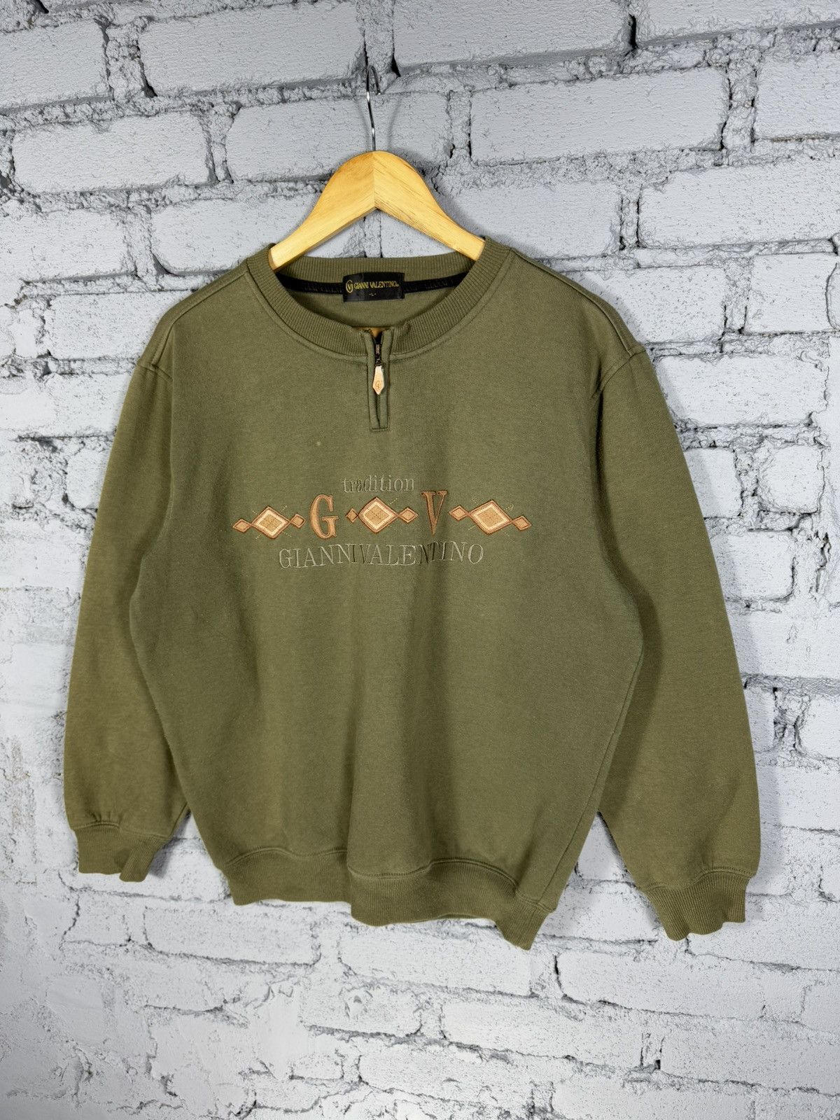 Valentino Vintage Tradisional Gianni Valentino Sun Faded Sweatshirt Size US L / EU 52-54 / 3 - 3 Thumbnail