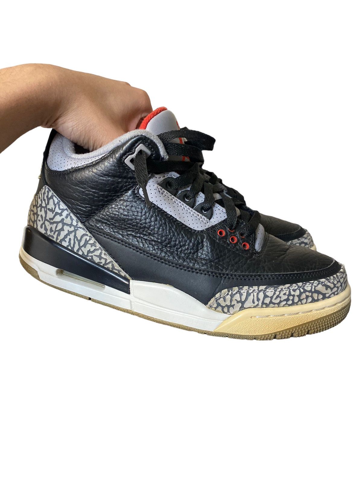 Jordan Brand Jordan 3 Black Cement 2018 Size US 8 / EU 41 - 2 Thumbnail