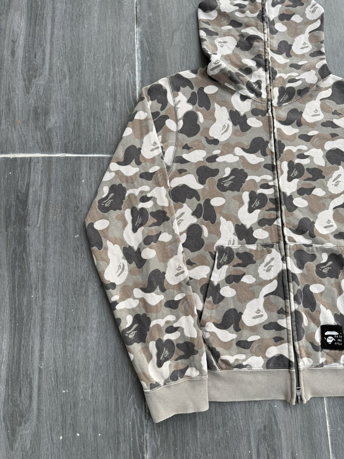 Bape Vintage A Bathing Ape "BAPE" 1st Camo Fullzip Hoodie Nigo Size US S / EU 44-46 / 1 - 8 Thumbnail