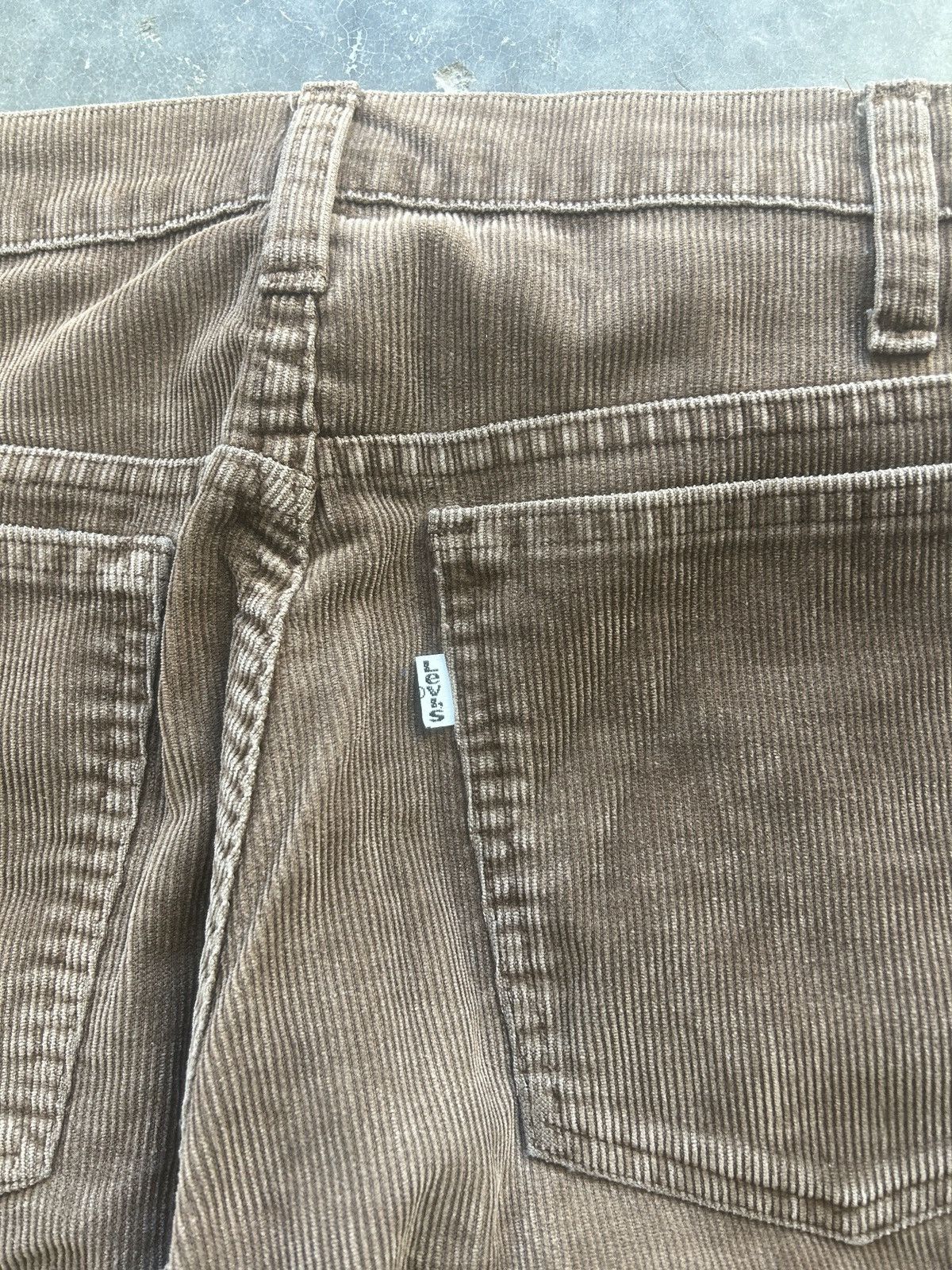 Levi's × Vintage Vintage 90s Levi’s 519 Corduroy Pants Size US 31 - 7 Thumbnail