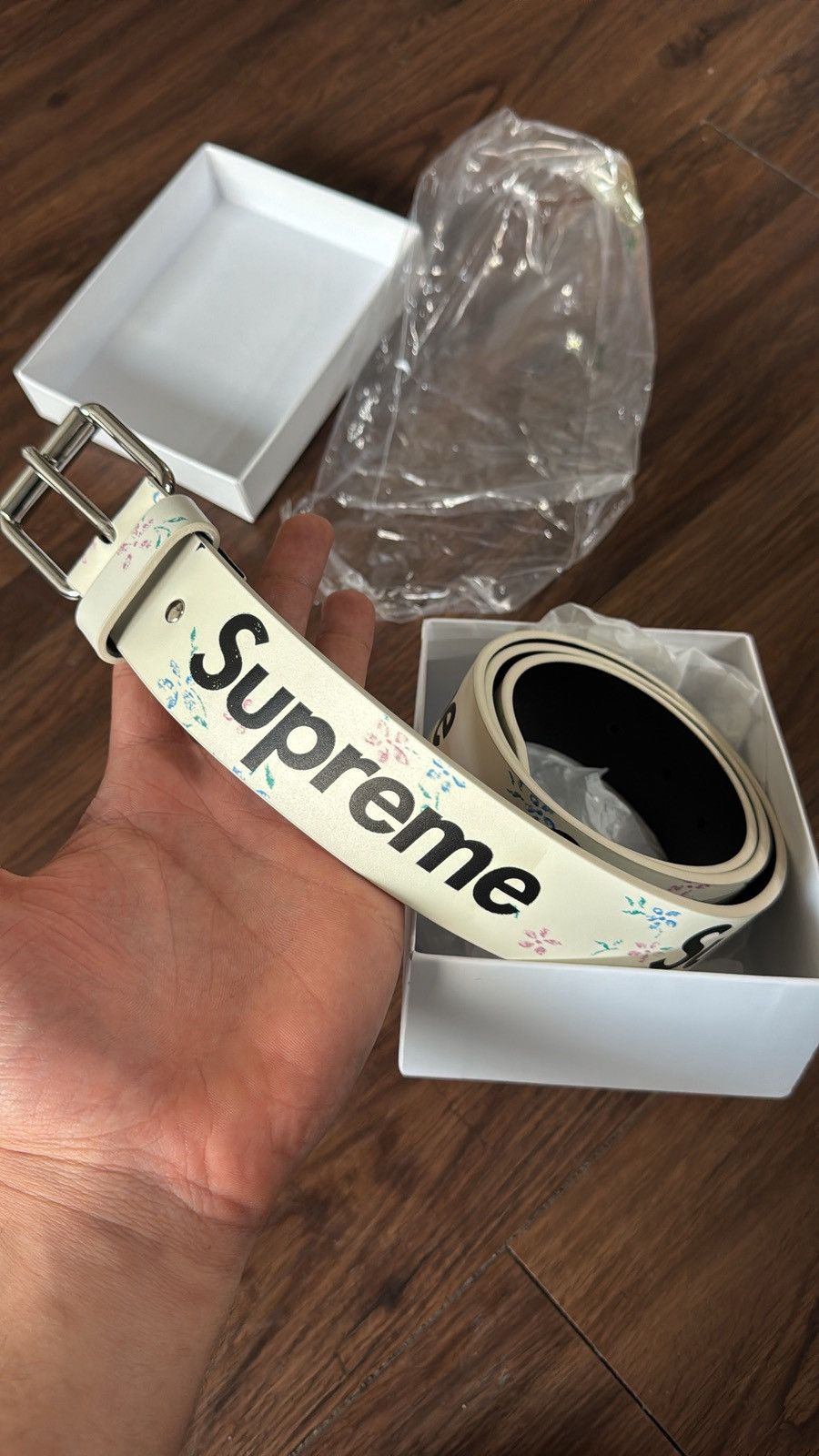 【Supreme】Repeat Leather Belt Floral L SIZE LARGE SUPREME Repeat Leather Belt Floral ❤️✓ BRAND NEW