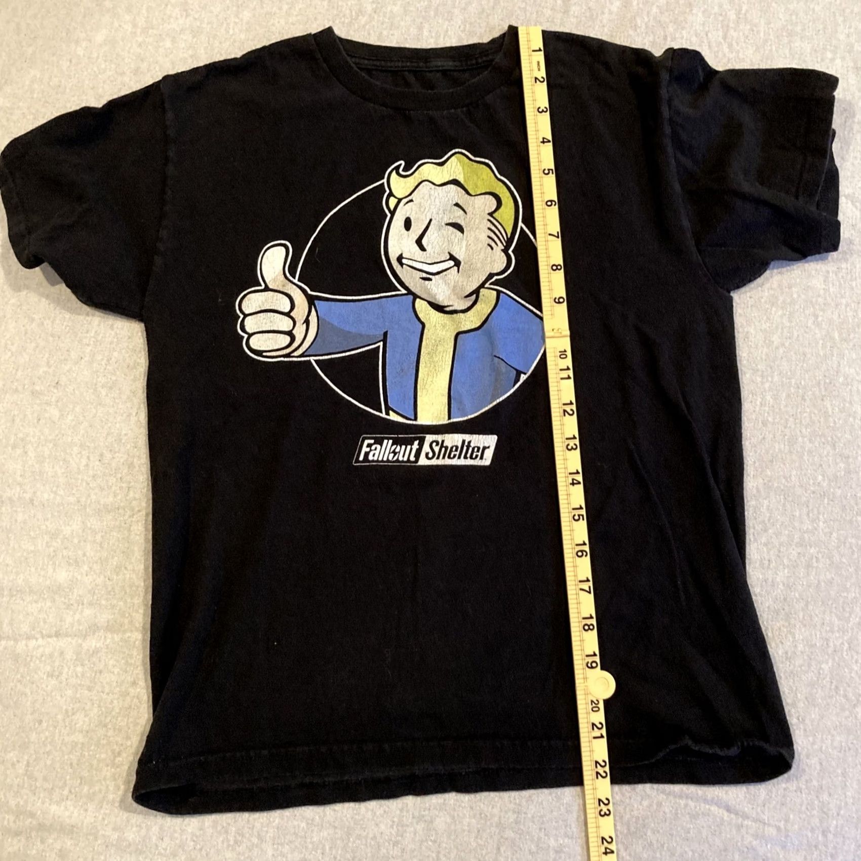 Vintage VINTAGE Fallout Shelter - 2016 - Bethesda T Shirt - Front Vault Boy Graphic - Mens Med Shirt Size US M / EU 48-50 / 2 - 5 Thumbnail