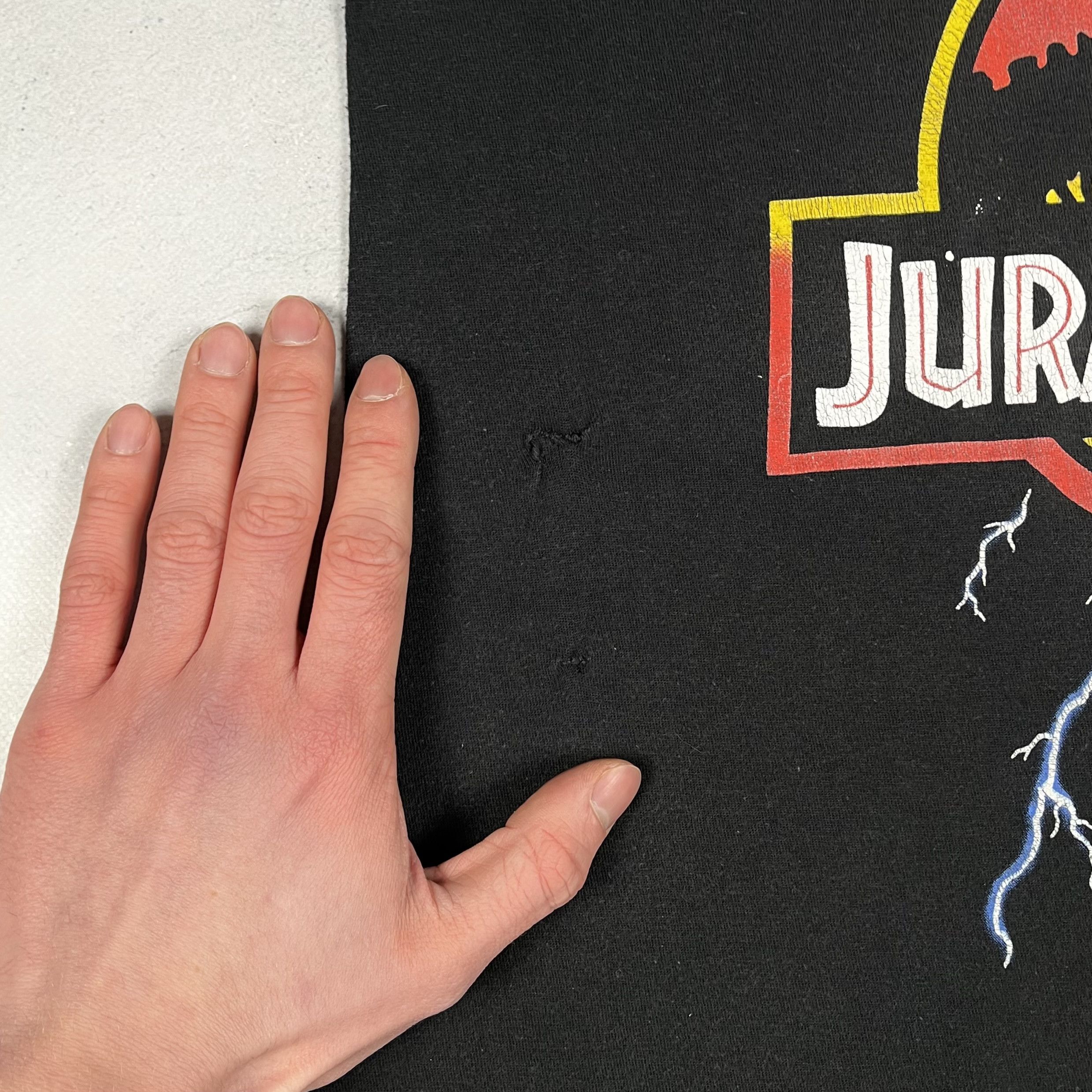Expert Horror Vintage Jurassic Park Steven Spielberg Big Logo T Shirt 1992 Size US S / EU 44-46 / 1 - 13 Thumbnail