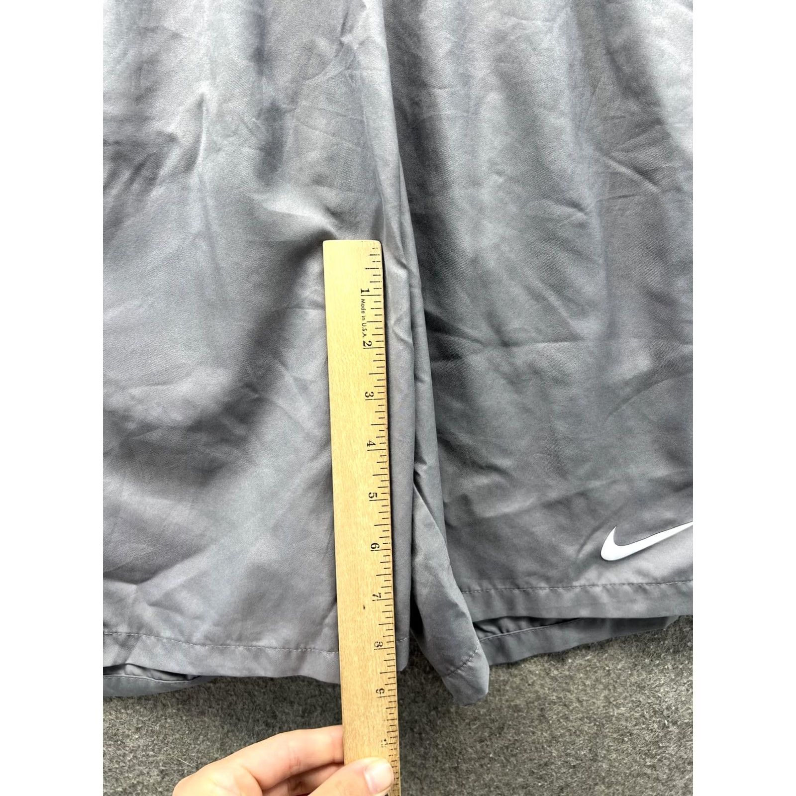 Nike Nike Dri-FIT Shorts Mens Small Gray Athletic Running 7 Inseam 830821-036 Size US 29 - 5 Thumbnail