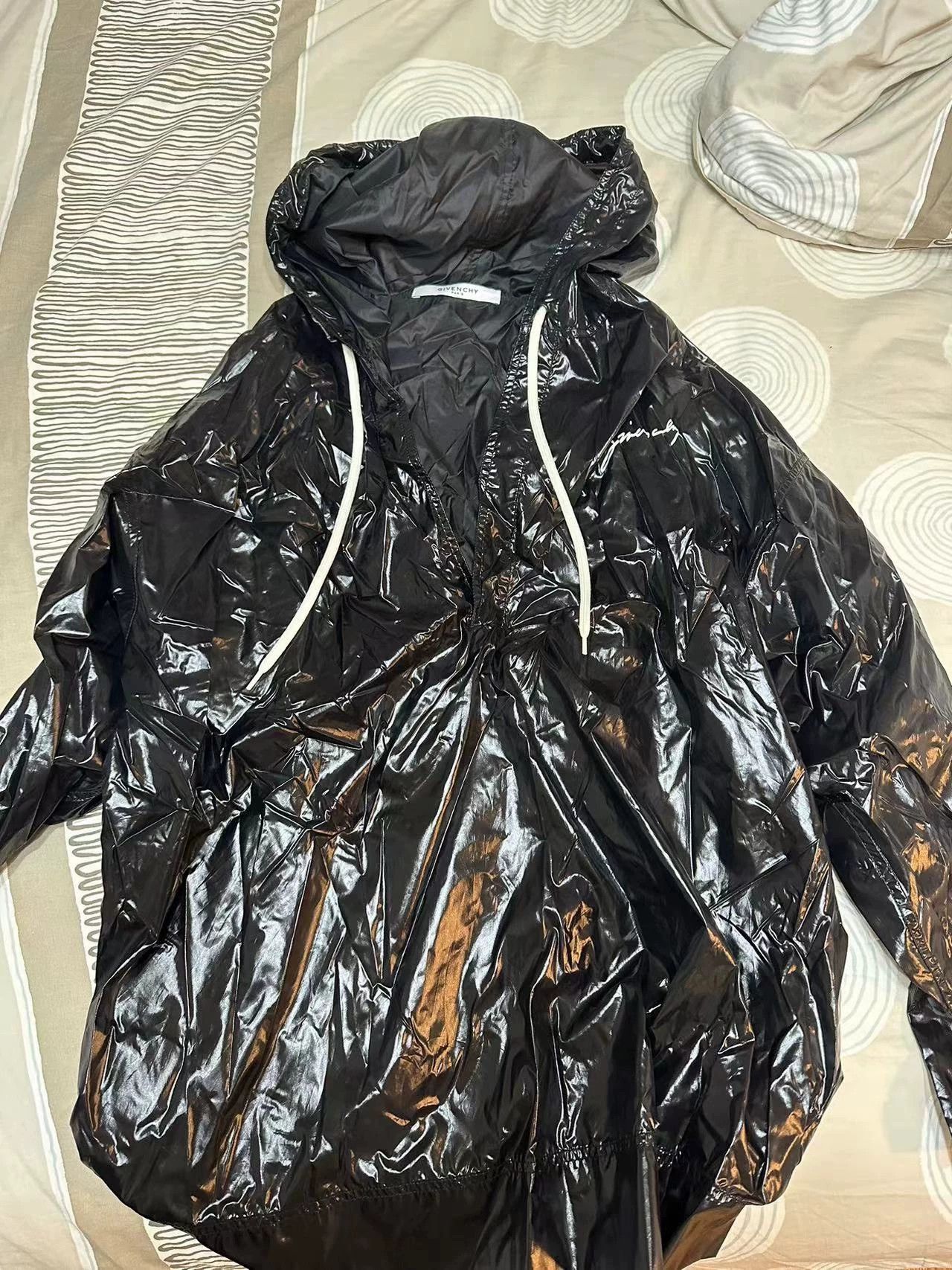 Givenchy Givenchy Women's Authentic Jacket Size XS / US 0-2 / IT 36-38 - 1 Thumbnail
