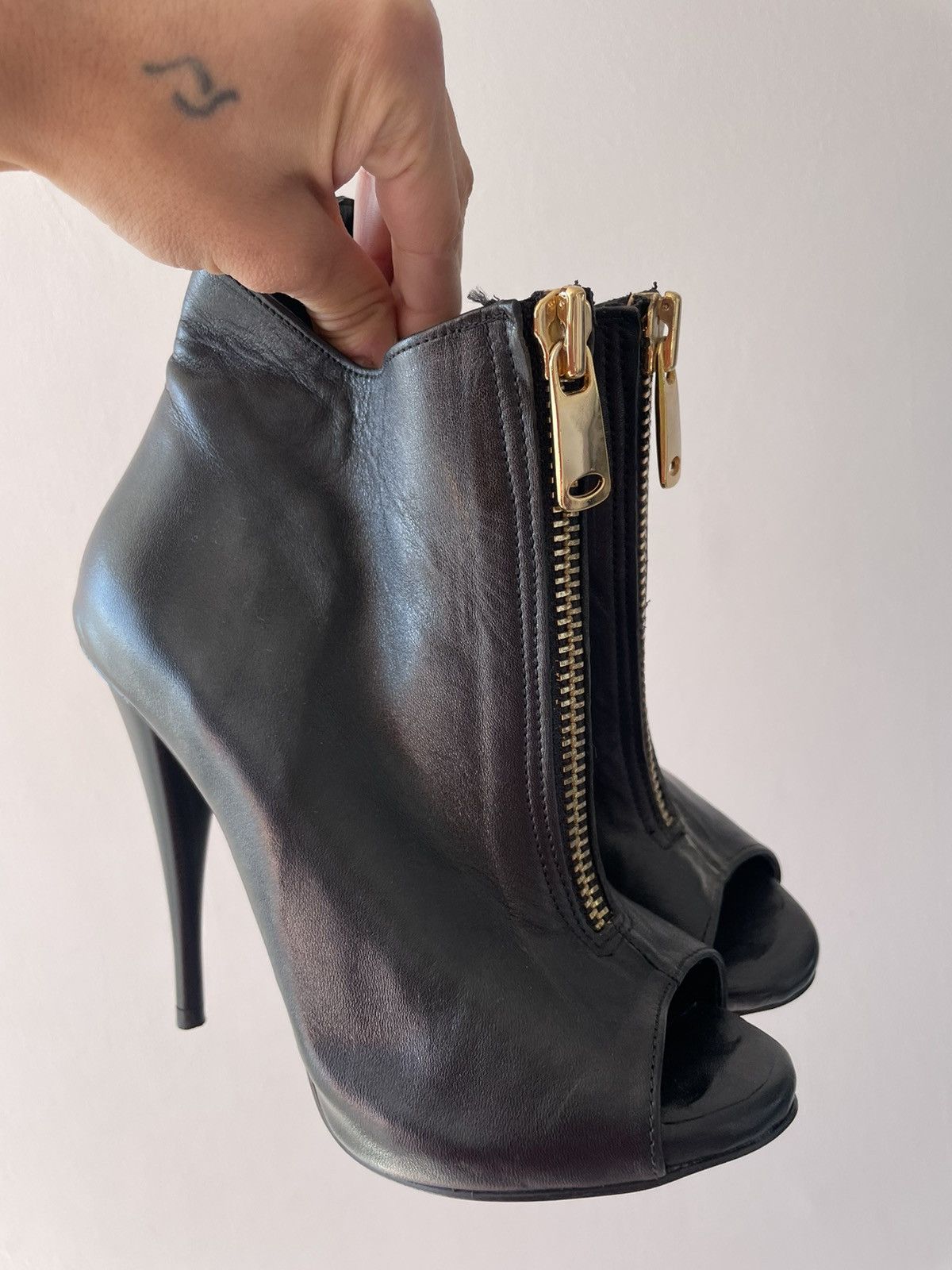 Giuseppe Zanotti Giuseppe Zanotti boots Size US 6 / IT 36 - 17 Thumbnail