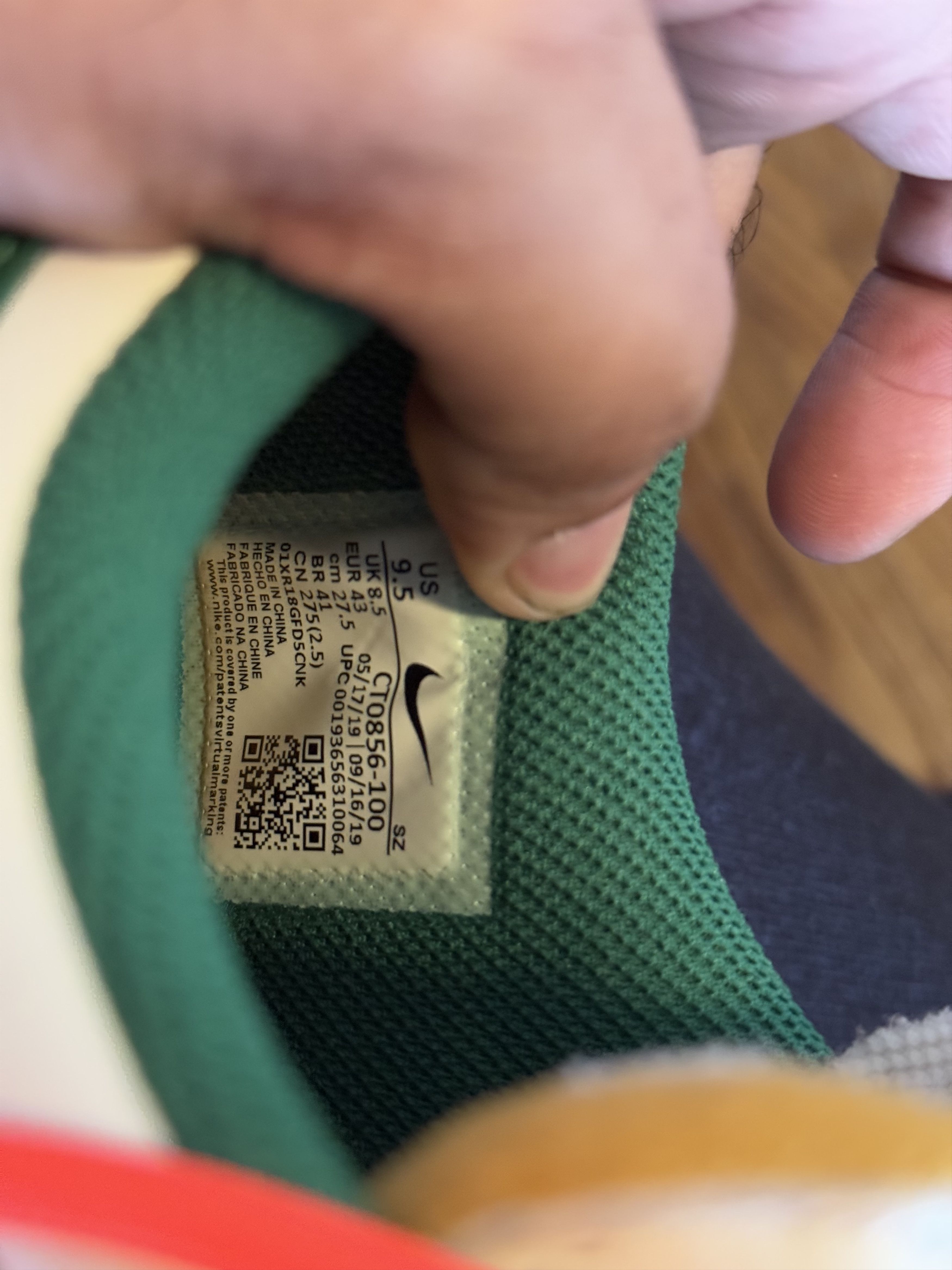 Nike × Off-White Nike x Off White Dunk Green Size US 9.5 / EU 42-43 - 13 Thumbnail