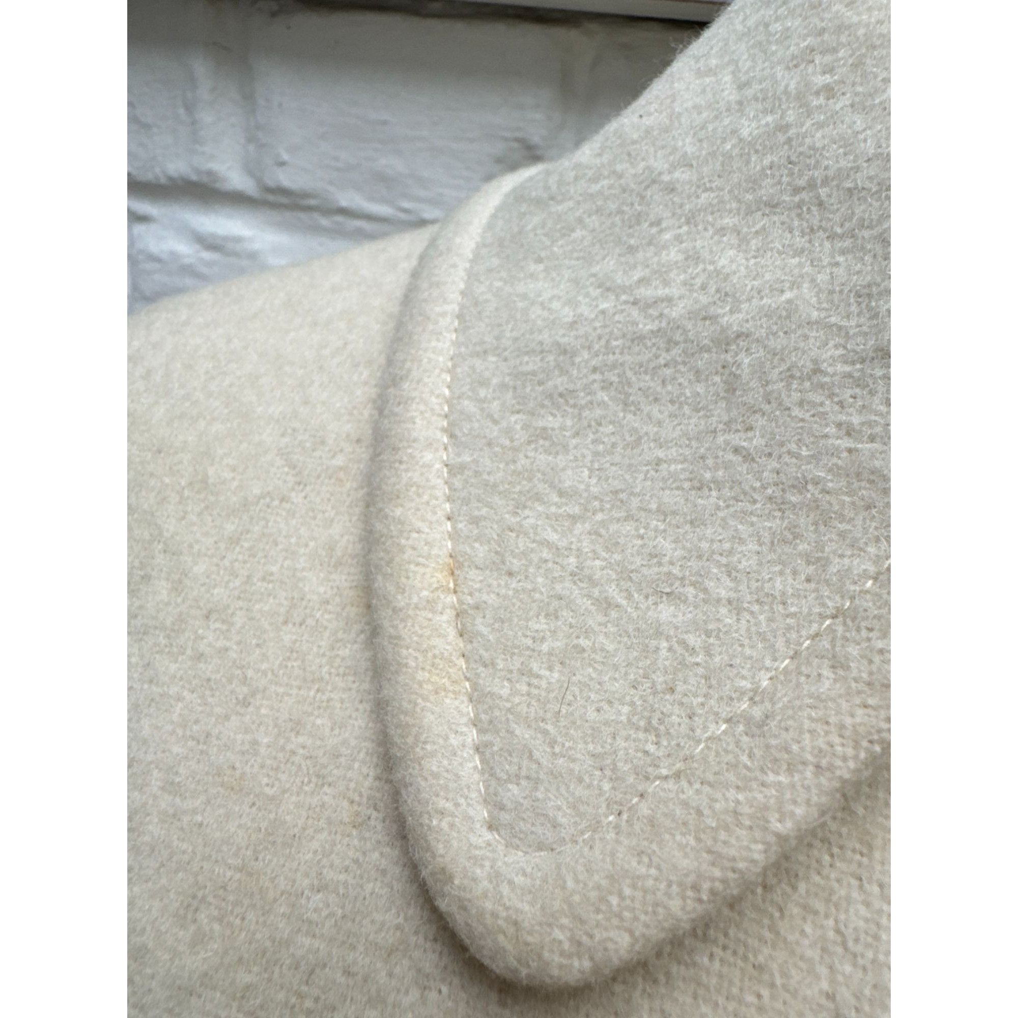 Yves Saint Laurent 1970s Ecru Wool Cape Size M / US 6-8 / IT 42-44 - 6 Thumbnail